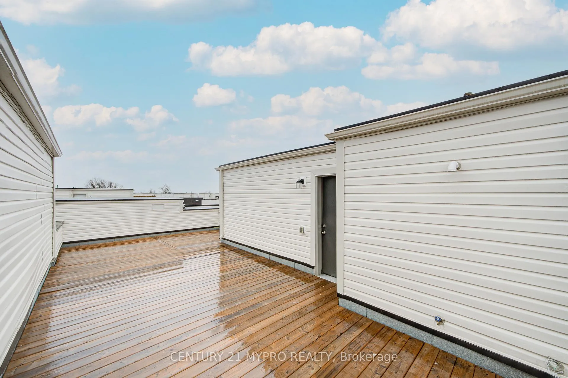 Photo 44 of 52 Alan Francis Lane, Markham, Cachet — HOMEH