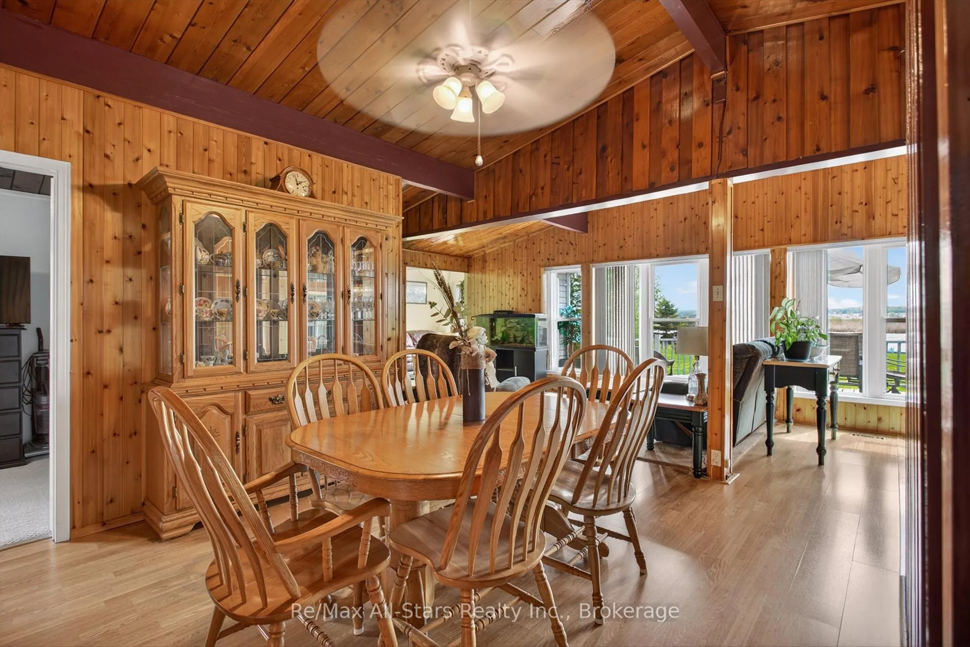 Photo 6 of 132 Fenelon Drive, Kawartha Lakes, Fenelon — HOMEH