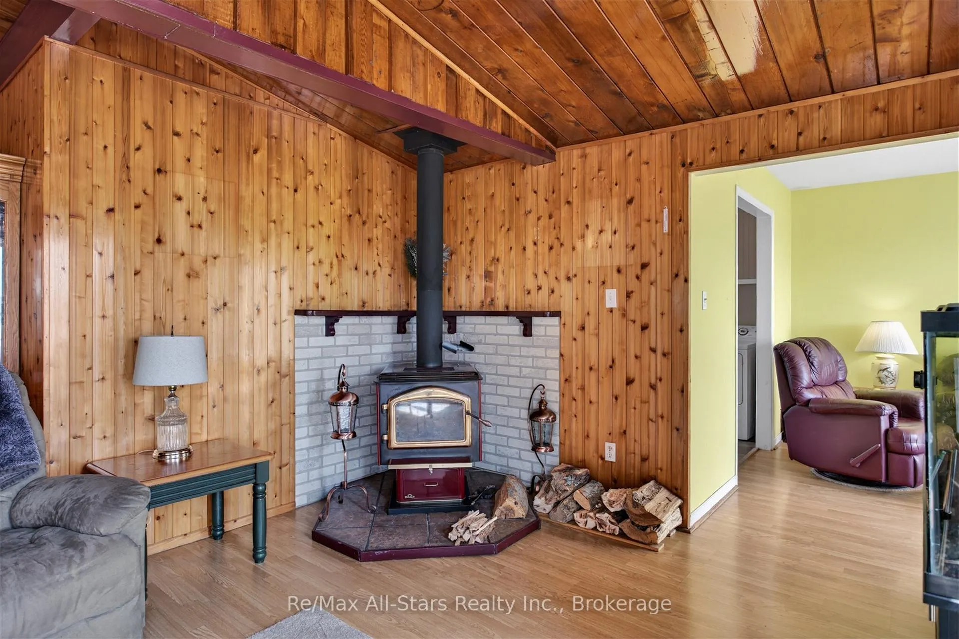 Photo 12 of 132 Fenelon Drive, Kawartha Lakes, Fenelon — HOMEH