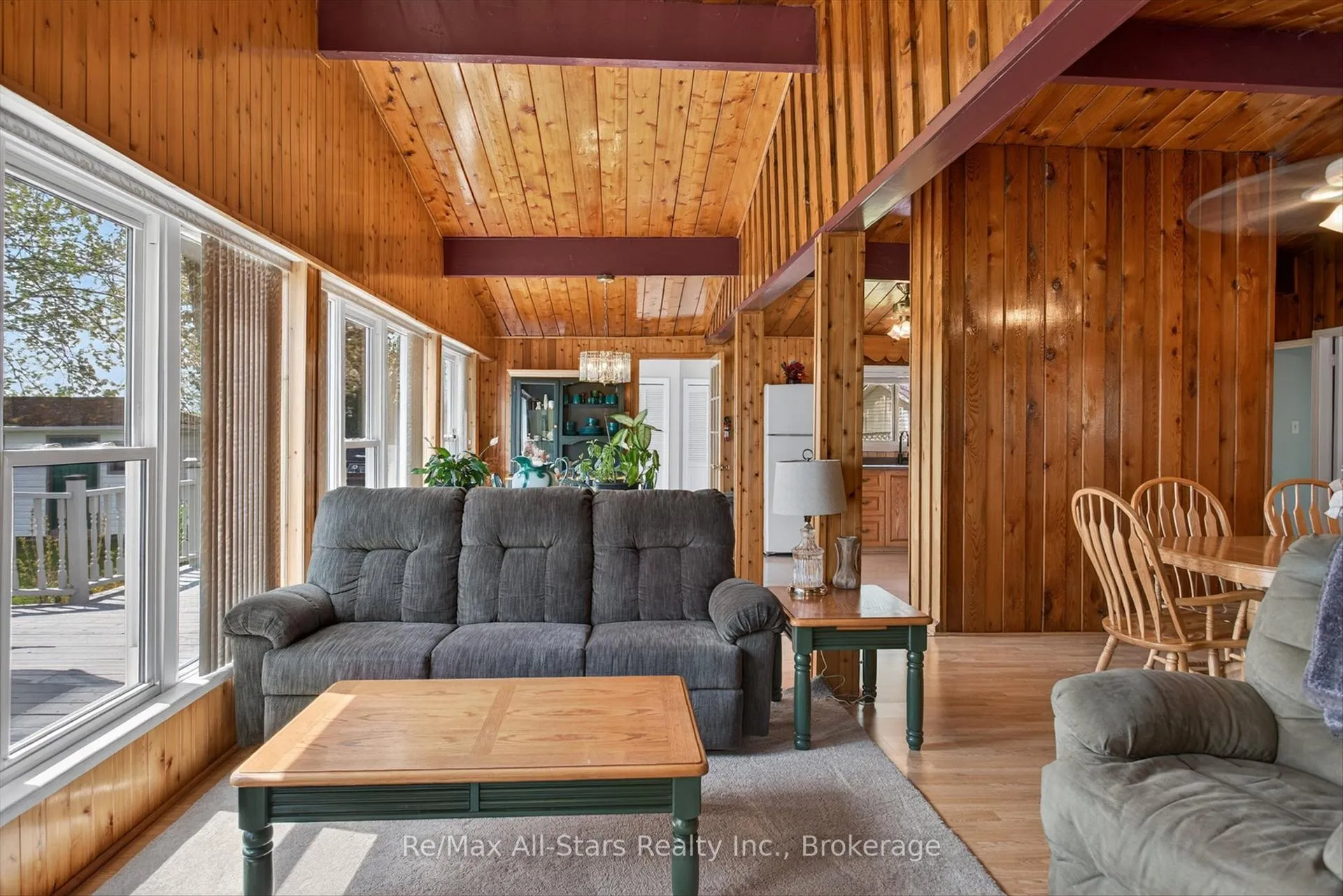 Photo 13 of 132 Fenelon Drive, Kawartha Lakes, Fenelon — HOMEH