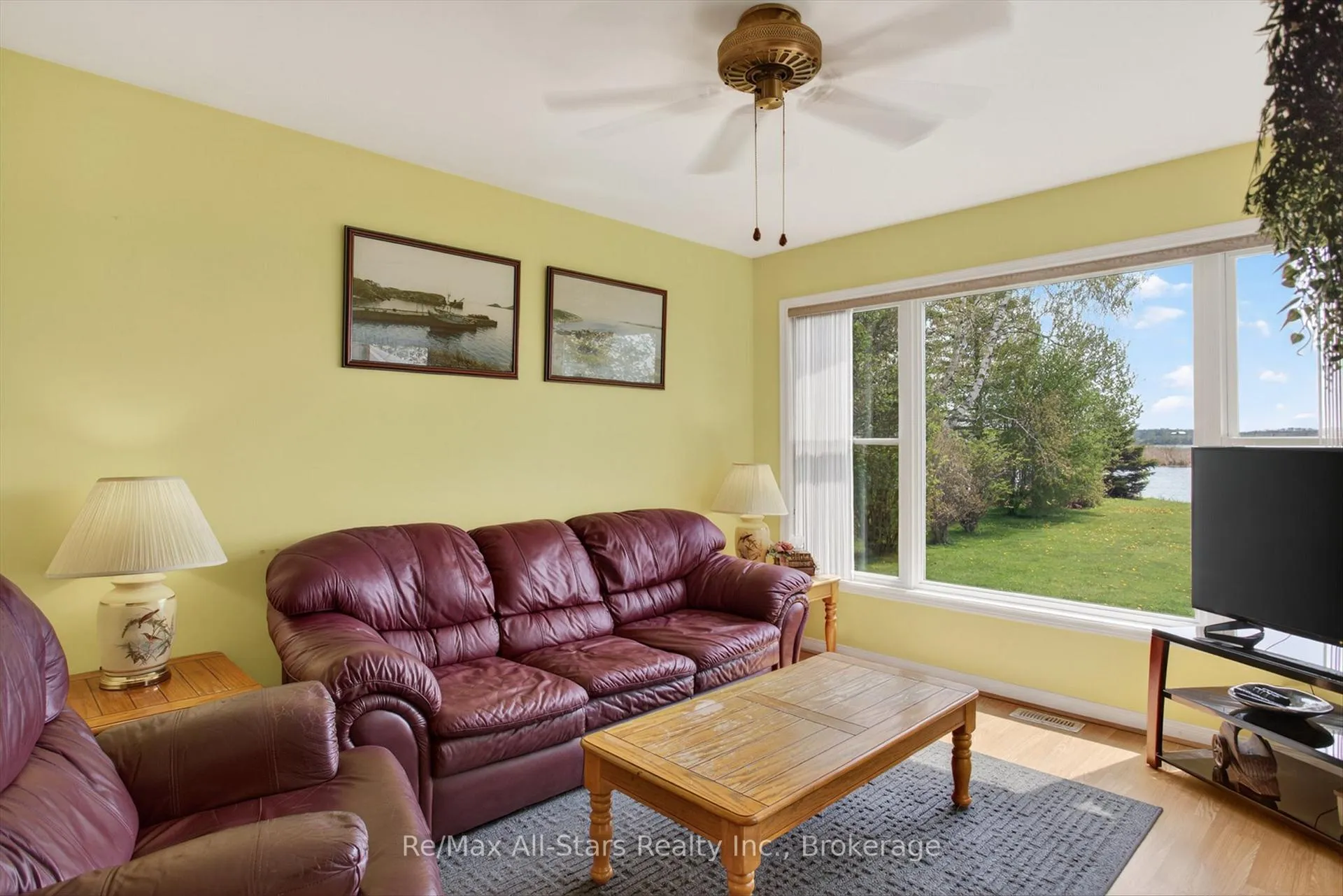 Photo 15 of 132 Fenelon Drive, Kawartha Lakes, Fenelon — HOMEH