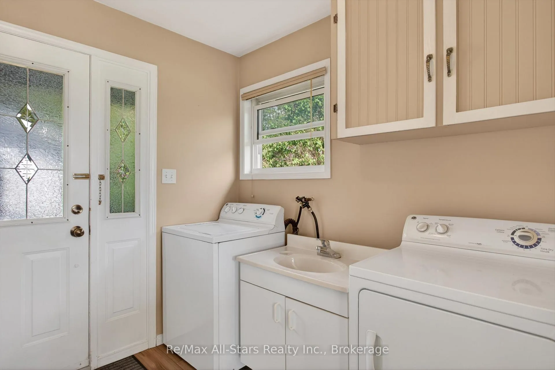Photo 18 of 132 Fenelon Drive, Kawartha Lakes, Fenelon — HOMEH