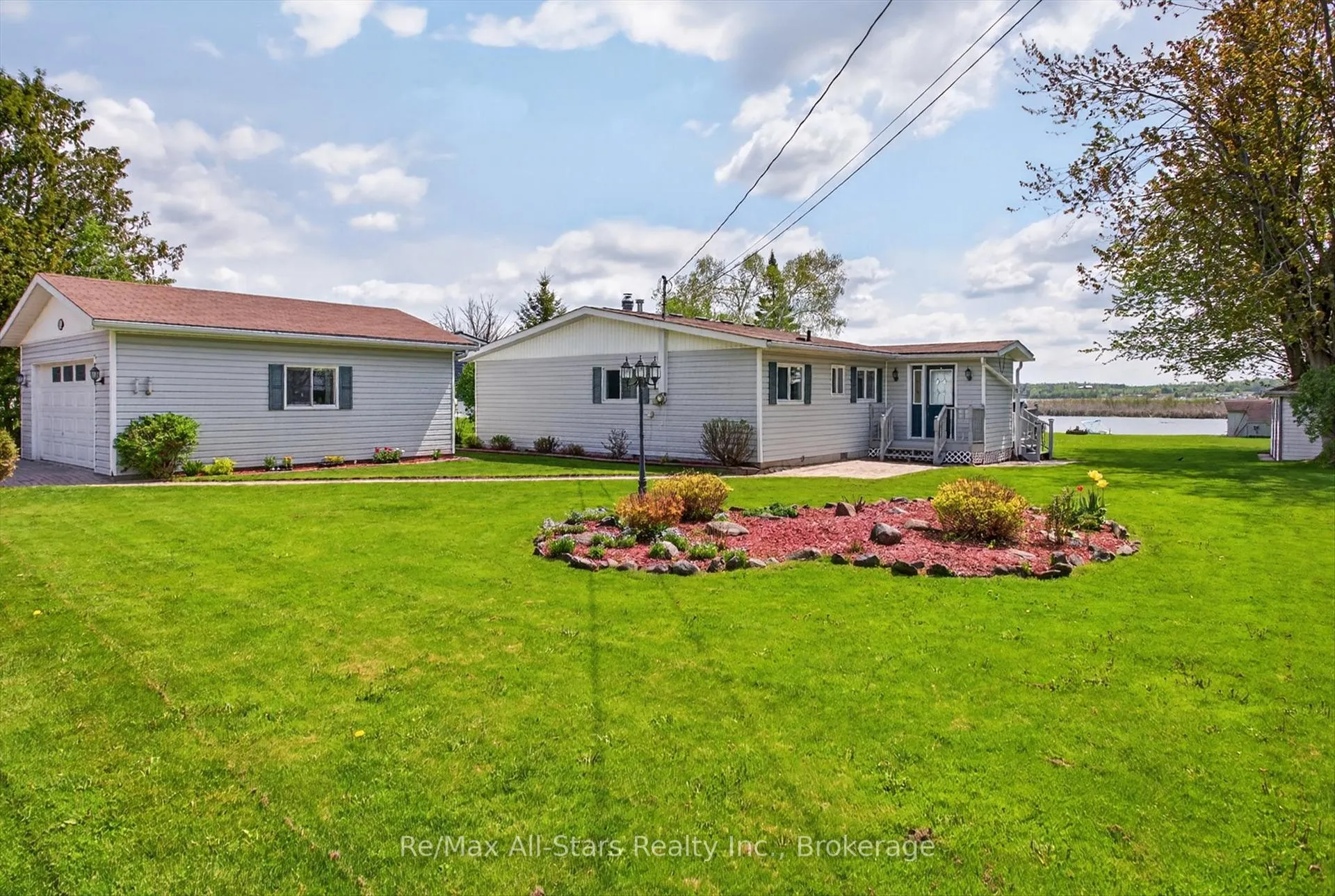Photo 29 of 132 Fenelon Drive, Kawartha Lakes, Fenelon — HOMEH