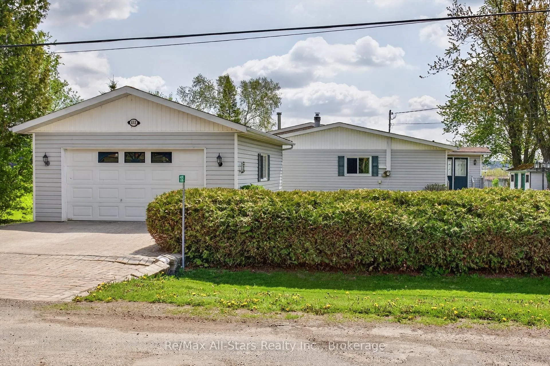 Photo 32 of 132 Fenelon Drive, Kawartha Lakes, Fenelon — HOMEH