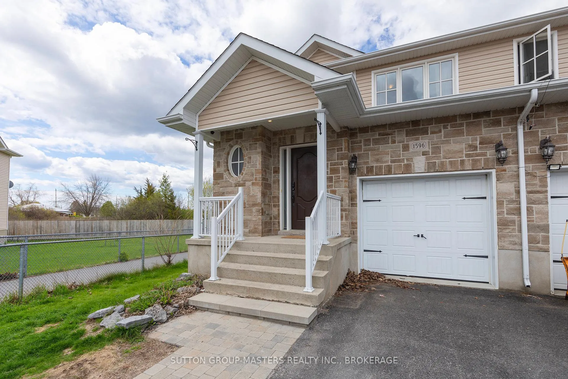 Photo 2 of 1596 Crimson Crescent, Kingston, City Northwest — HOMEH