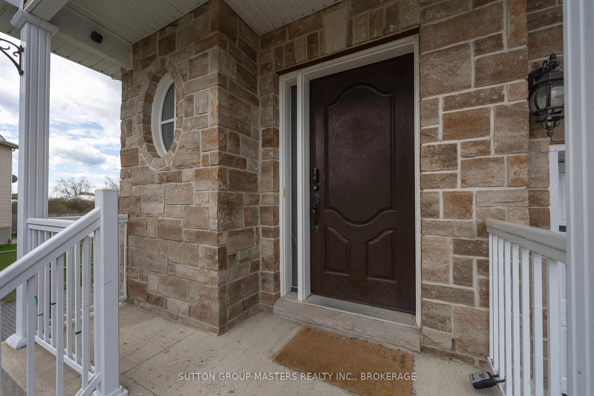Photo 5 of 1596 Crimson Crescent, Kingston, City Northwest — HOMEH
