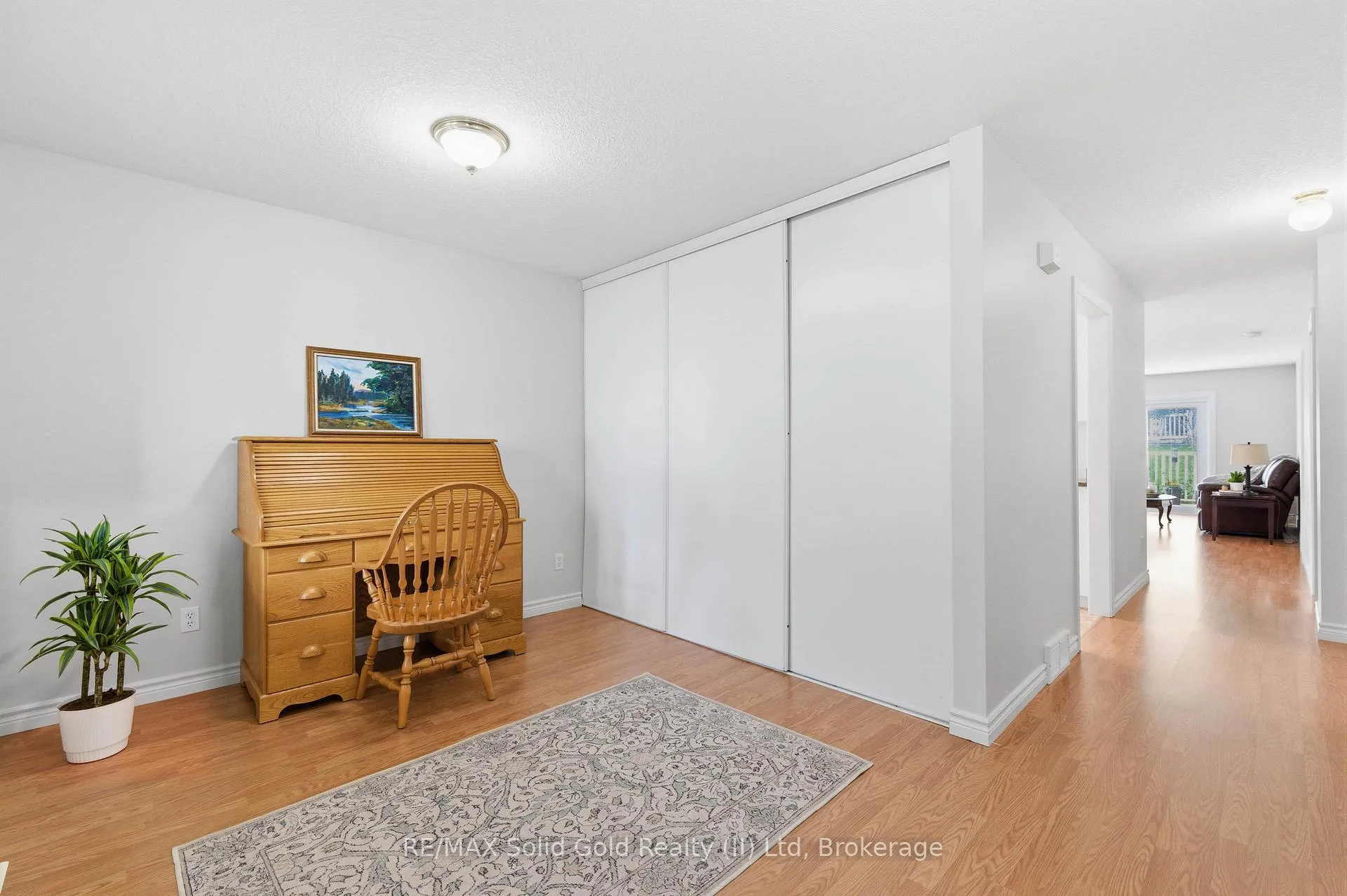 Photo 10 of 15 Pond View Drive, Wellesley — HOMEH
