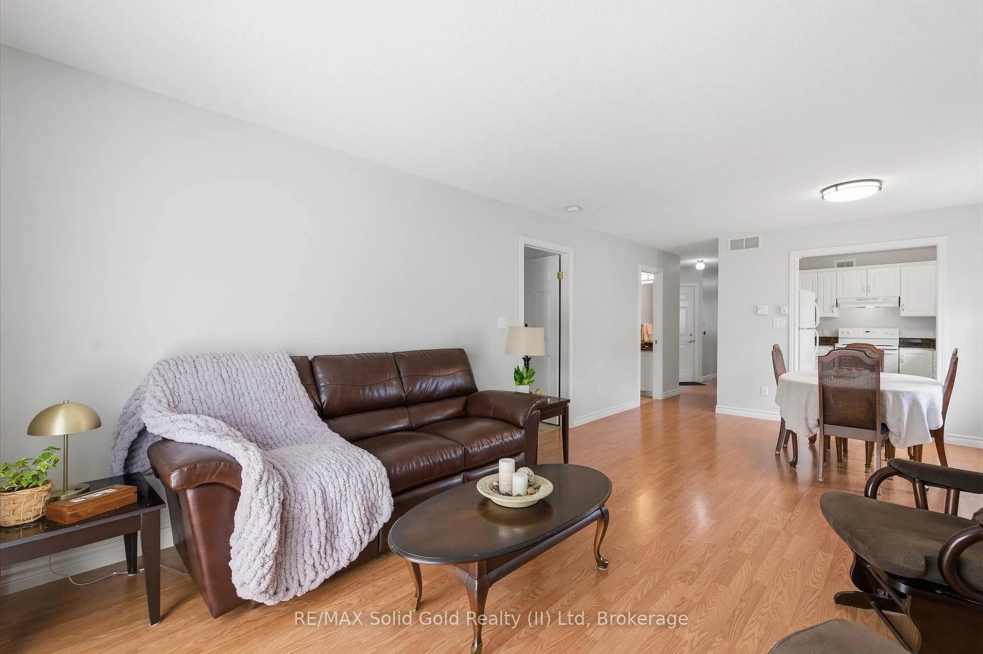 Photo 21 of 15 Pond View Drive, Wellesley — HOMEH