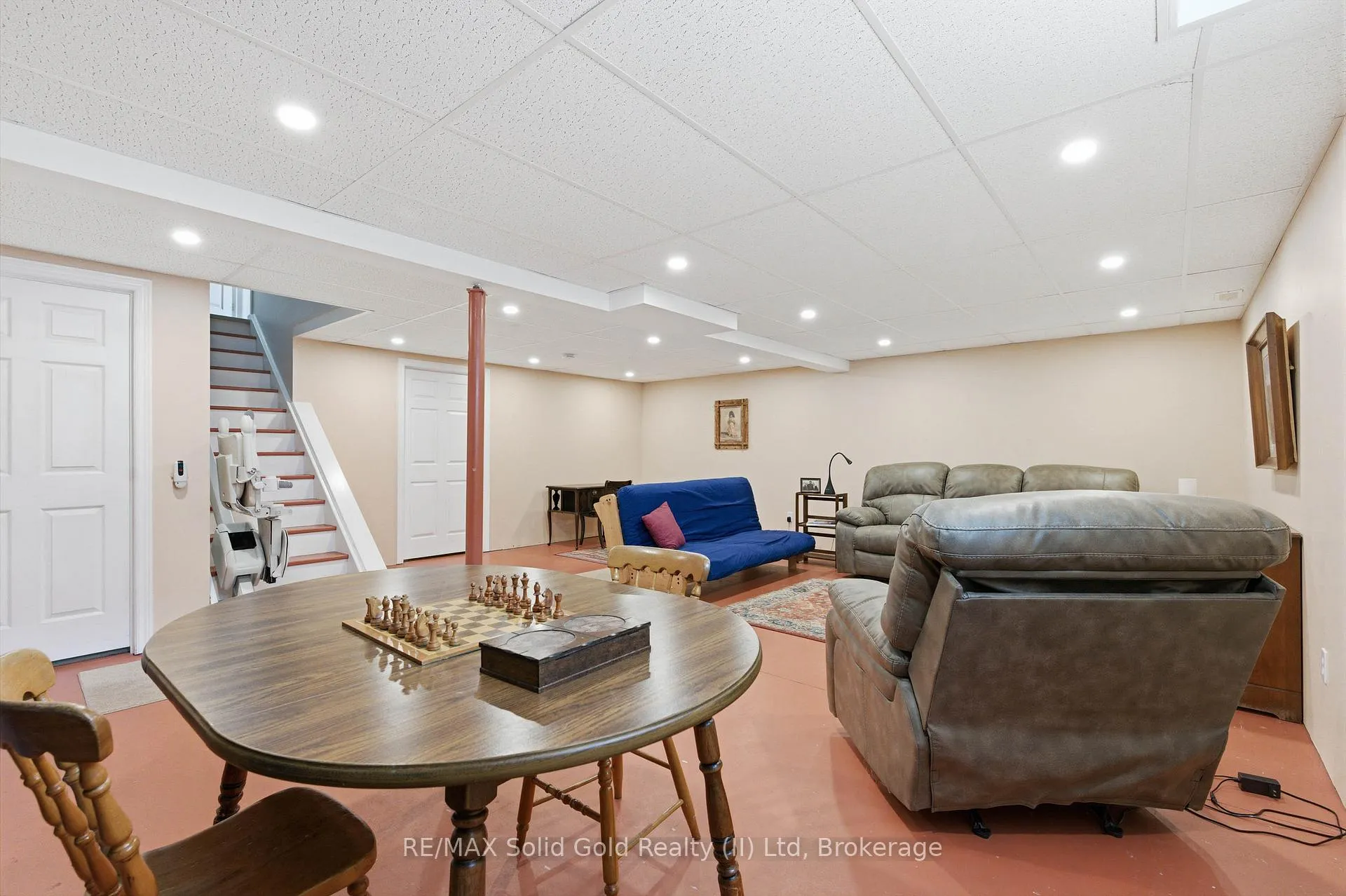 Photo 30 of 15 Pond View Drive, Wellesley — HOMEH