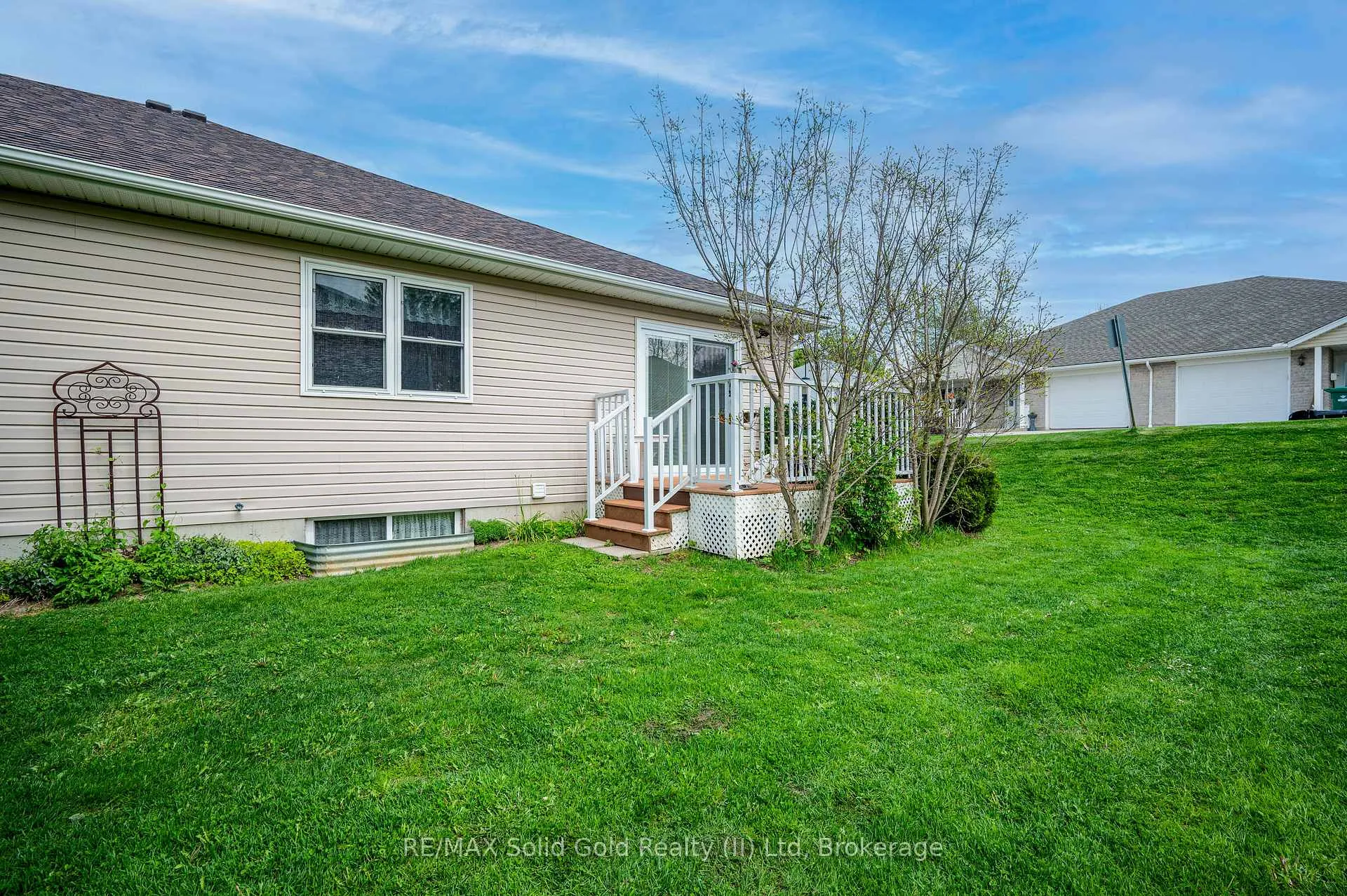 Photo 41 of 15 Pond View Drive, Wellesley — HOMEH