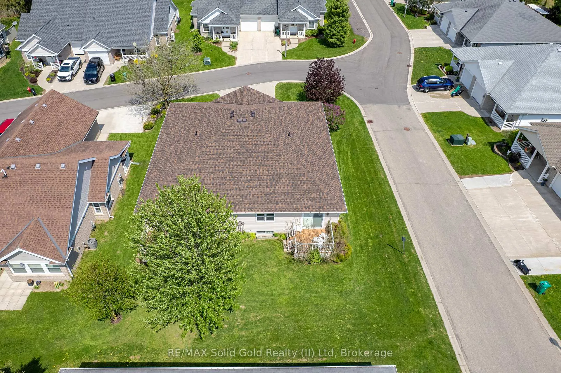 Photo 45 of 15 Pond View Drive, Wellesley — HOMEH