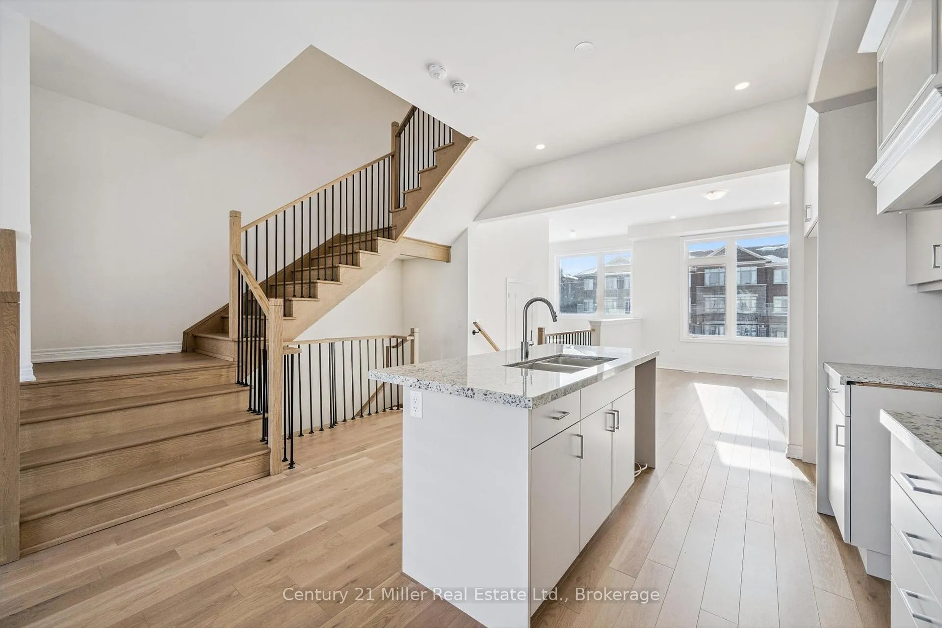 Photo 7 of 3199 Sixth Line, Oakville, Glenorchy — HOMEH