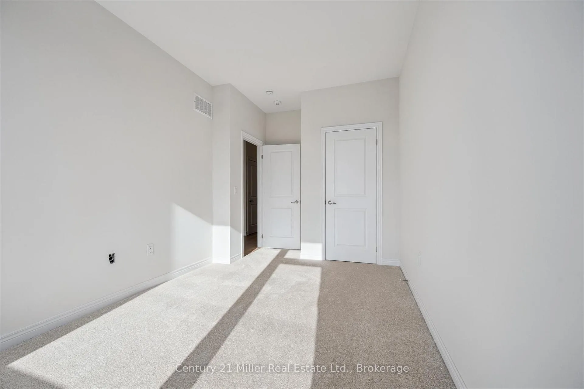 Photo 20 of 3199 Sixth Line, Oakville, Glenorchy — HOMEH