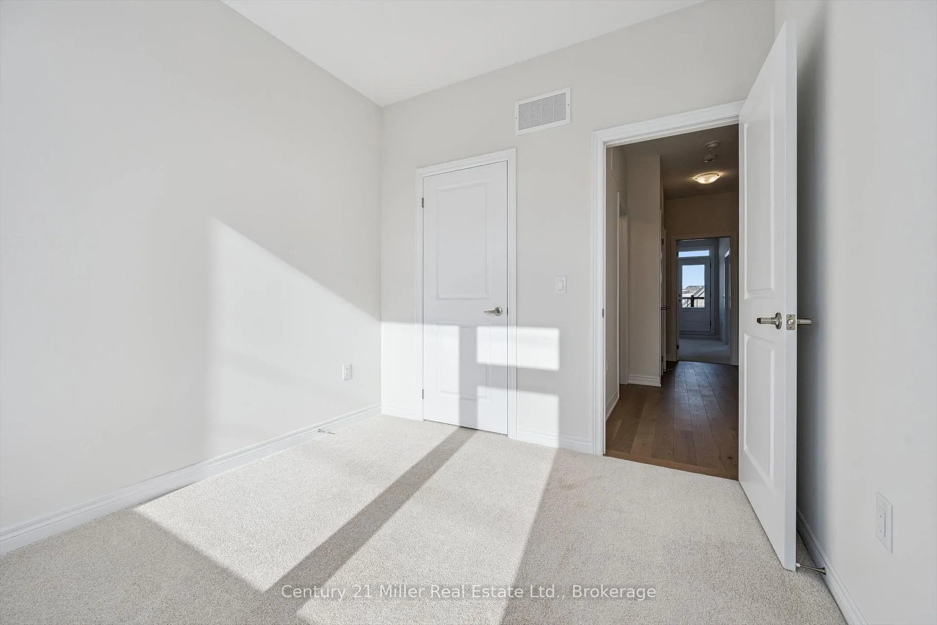Photo 22 of 3199 Sixth Line, Oakville, Glenorchy — HOMEH
