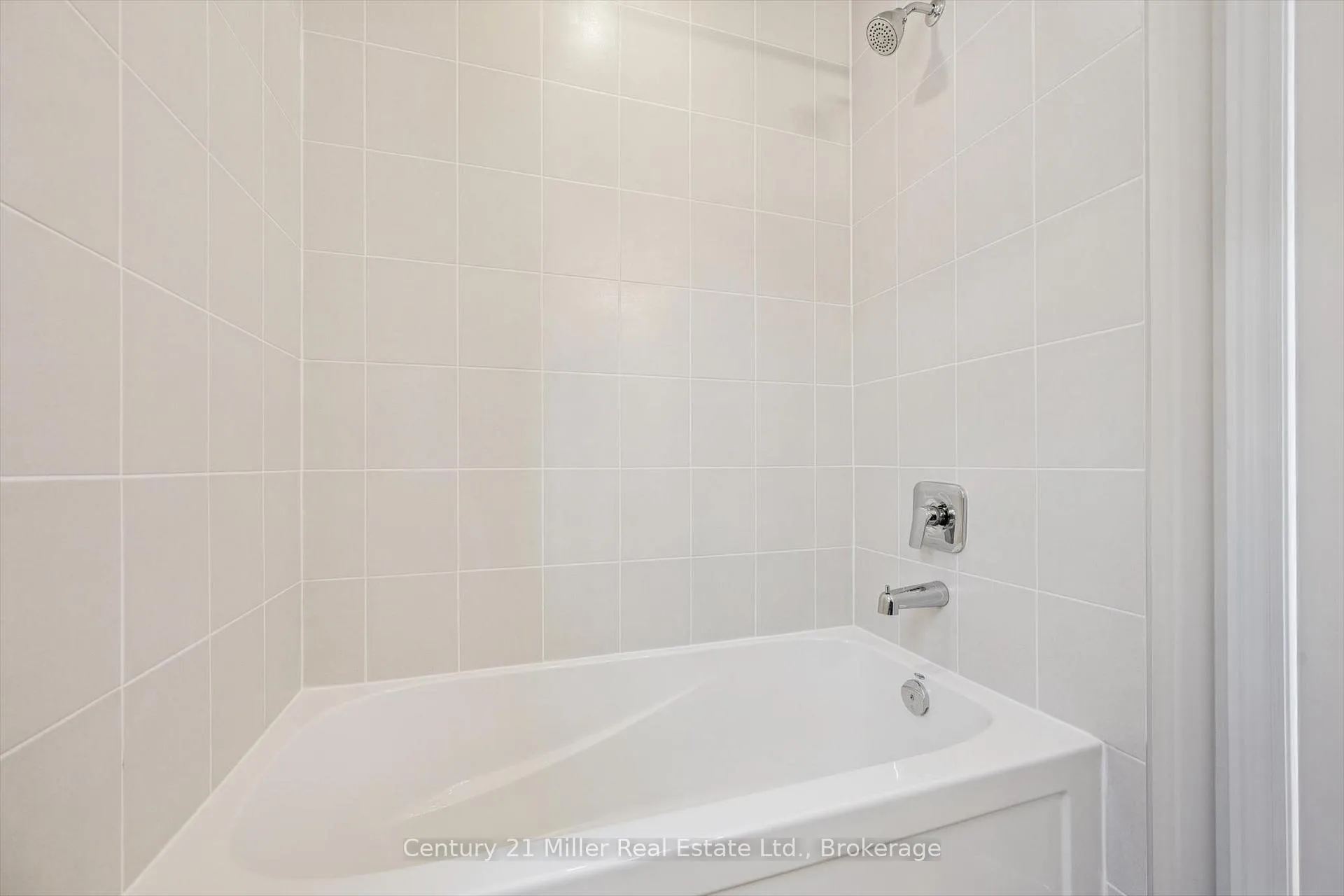 Photo 24 of 3199 Sixth Line, Oakville, Glenorchy — HOMEH