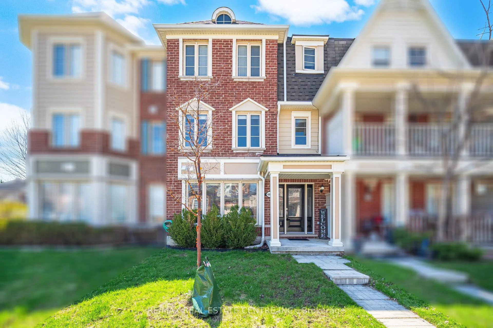 Photo 1 of 680 McEastern Path, Milton, Coates — HOMEH