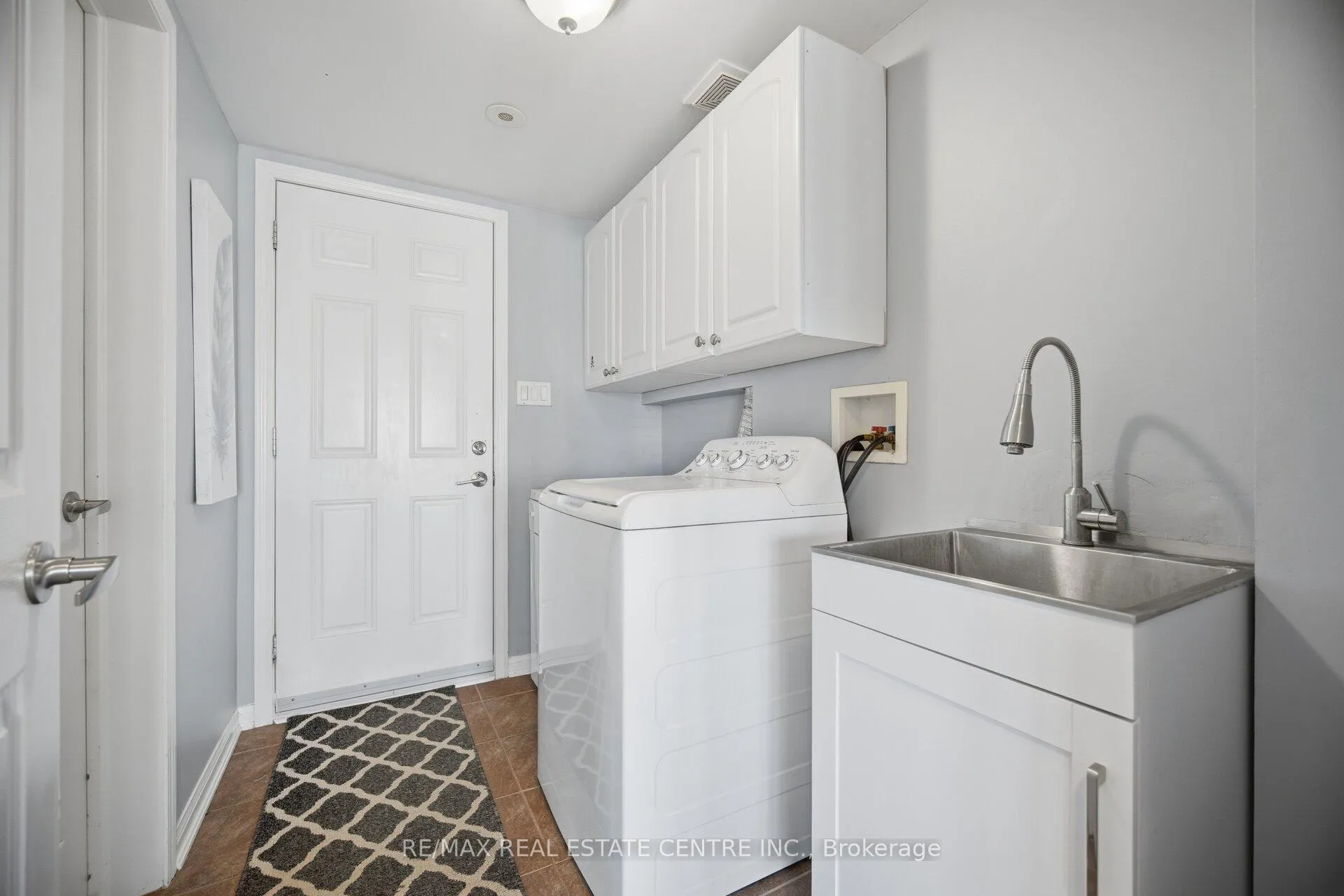 Photo 33 of 680 McEastern Path, Milton, Coates — HOMEH
