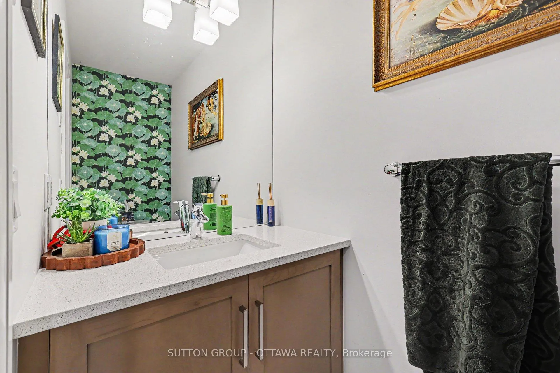 Photo 5 of 76 Michael Stoqua Street, Ottawa, CFB Rockcliffe and Area — HOMEH