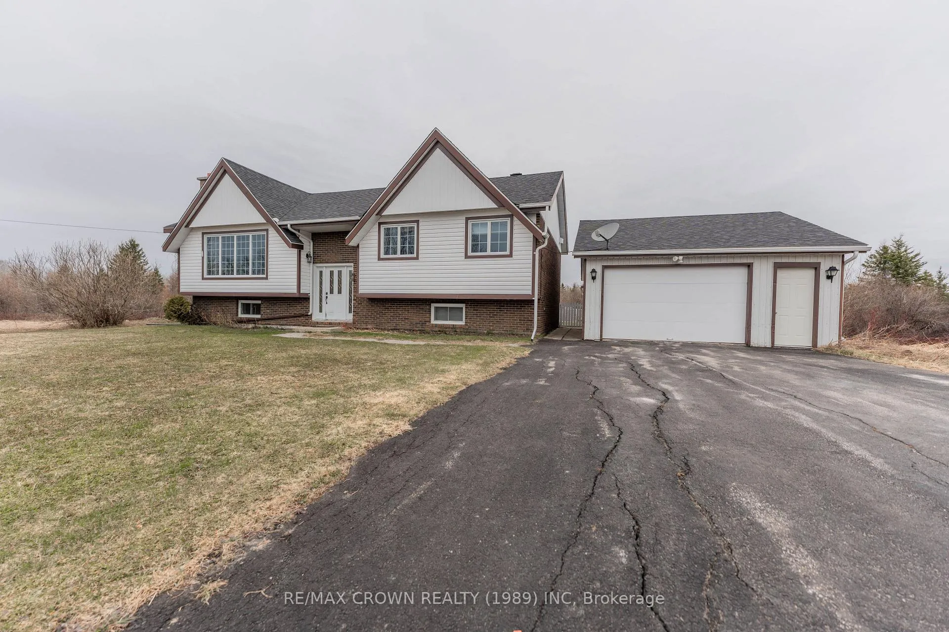 Photo 3 of 296 Brunetville Road, Kapuskasing — HOMEH