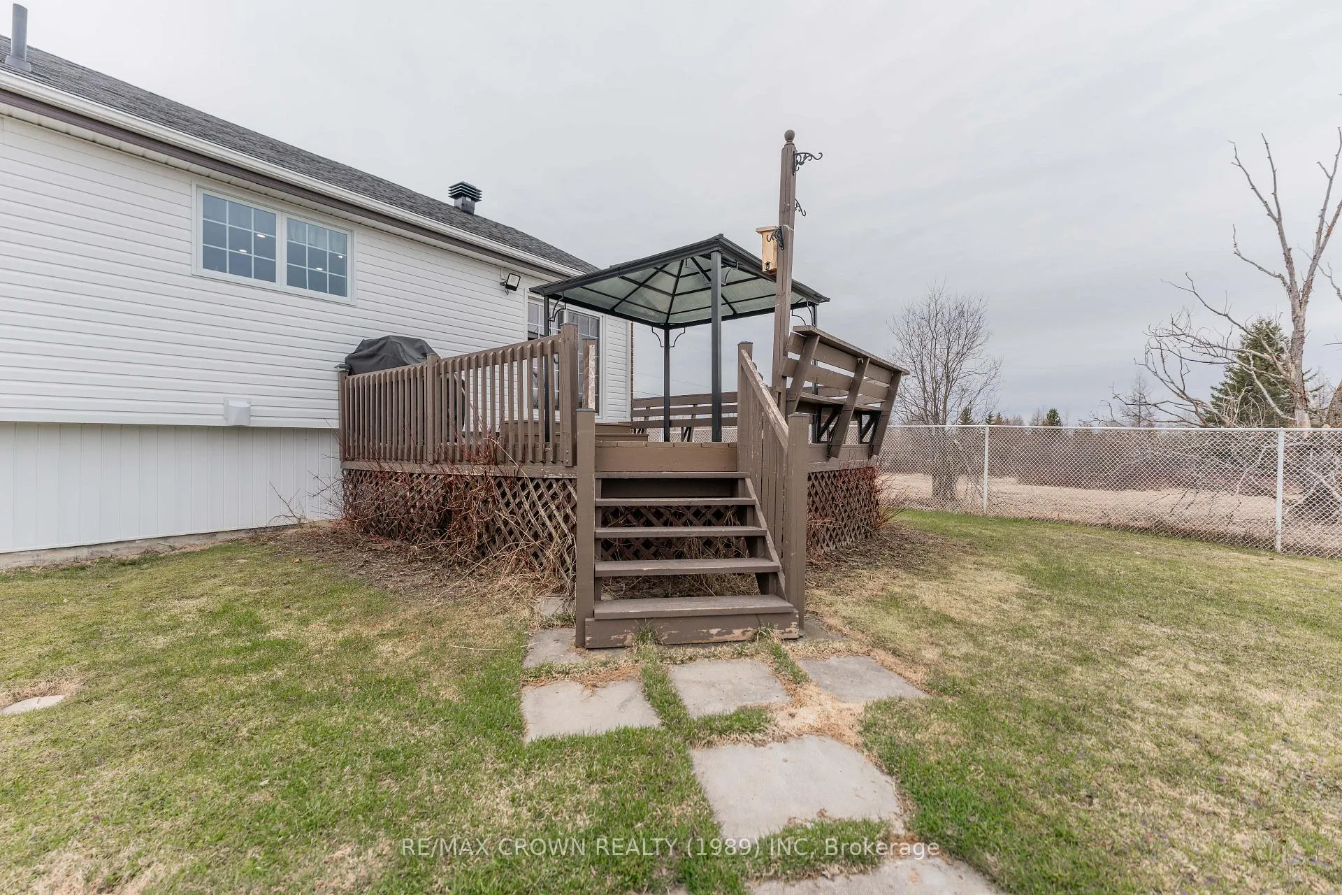 Photo 5 of 296 Brunetville Road, Kapuskasing — HOMEH