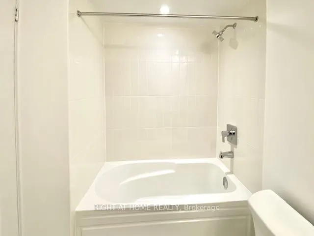 Photo 17 of Unit 2702, 955 Bay Street, Toronto, Bay Street Corridor — HOMEH