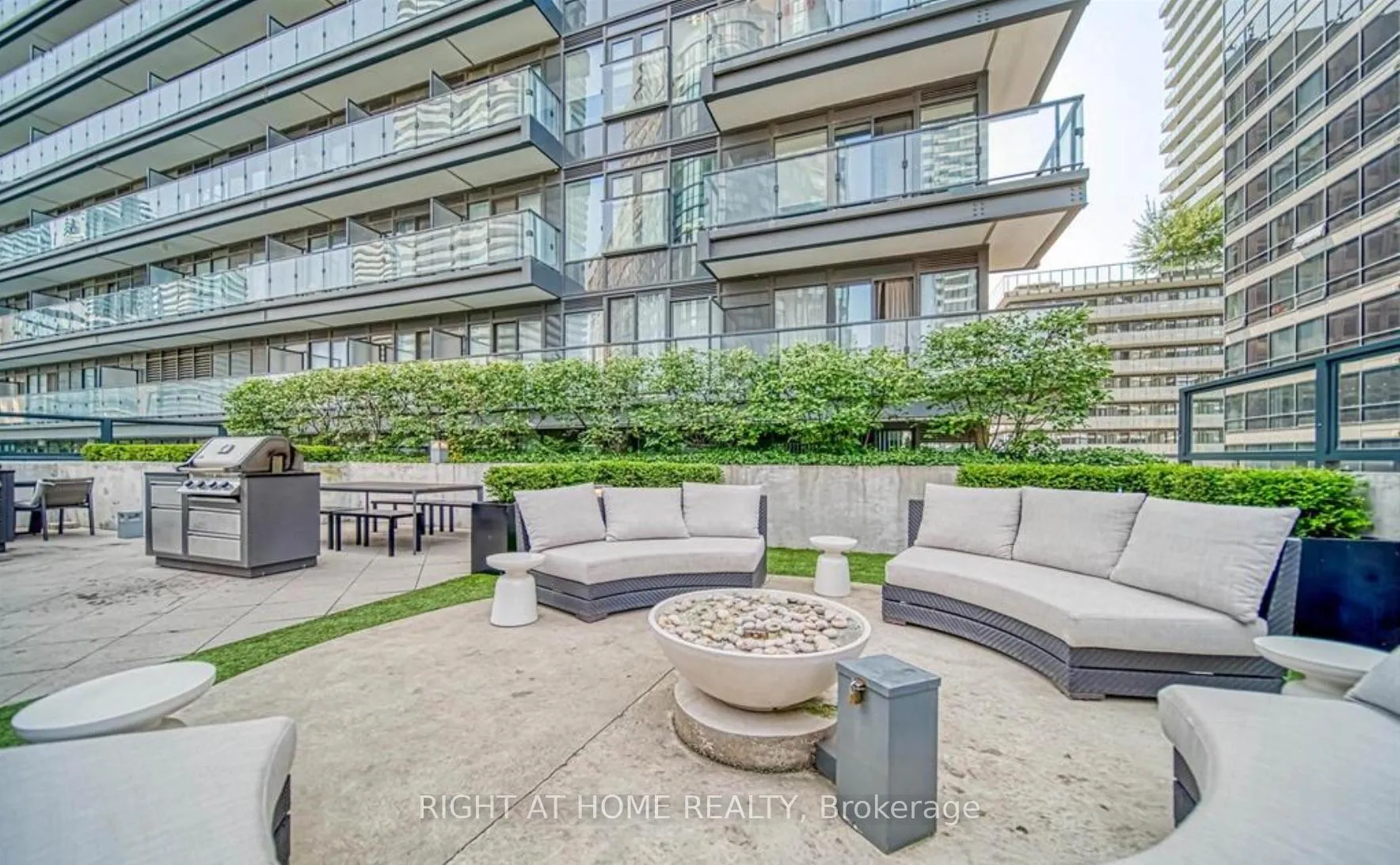 Photo 46 of Unit 2702, 955 Bay Street, Toronto, Bay Street Corridor — HOMEH