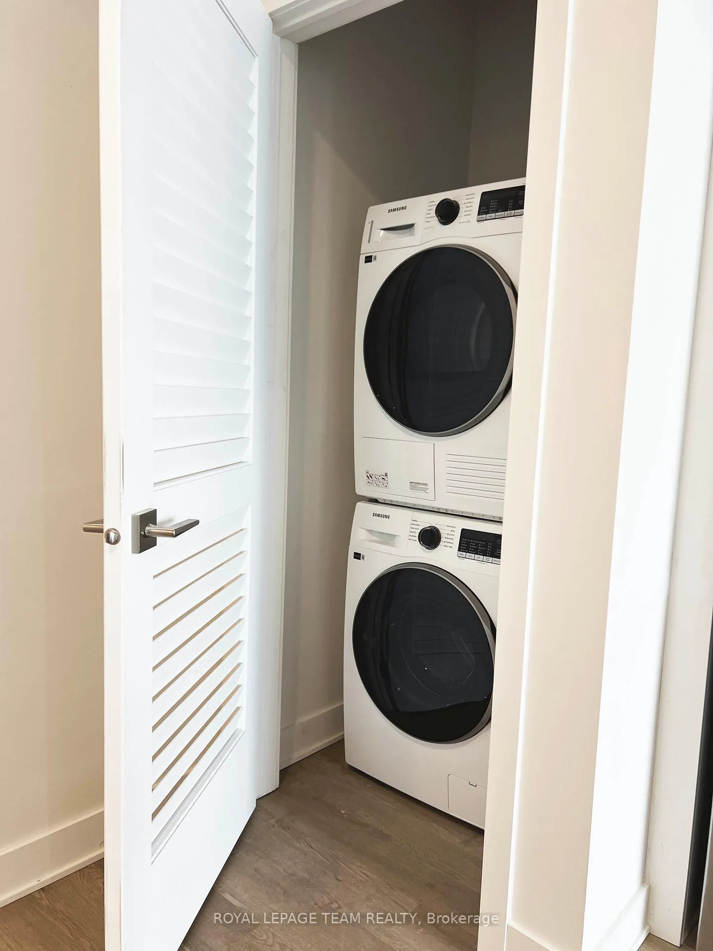 Photo 5 of Unit B210, 1655 Carling Avenue, Ottawa, Laurentianview — HOMEH