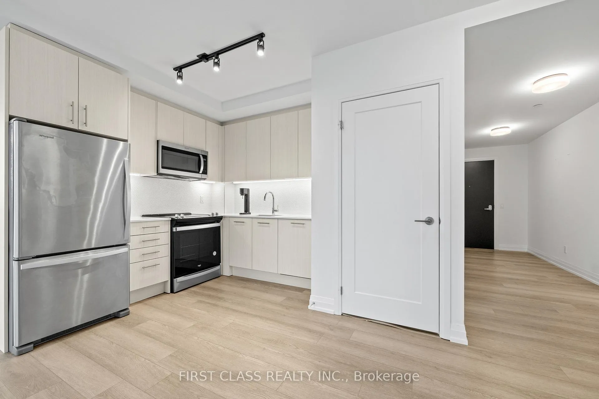 Photo 7 of Unit PH1, 286 Main Street, Toronto, East End-Danforth — HOMEH
