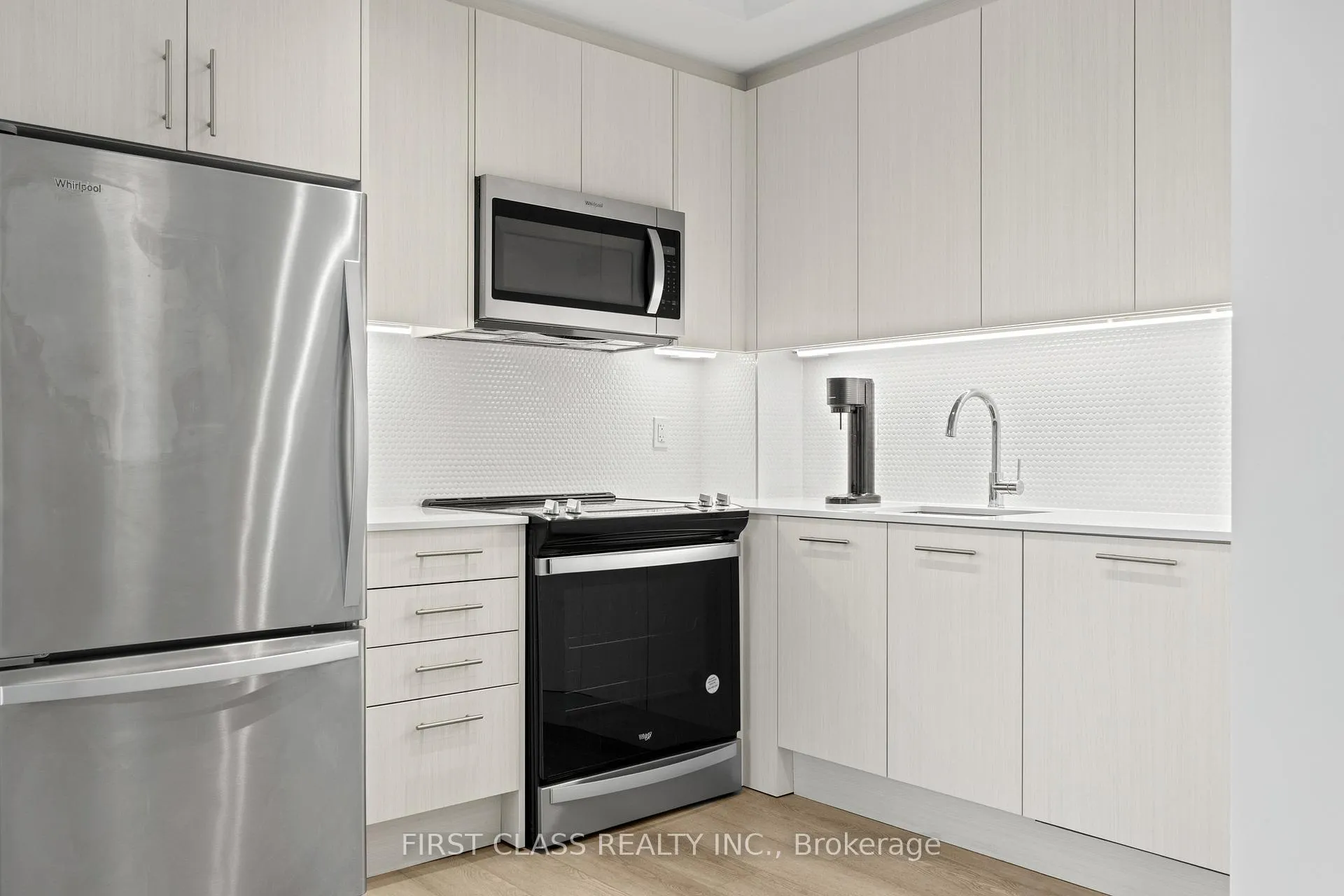 Photo 9 of Unit PH1, 286 Main Street, Toronto, East End-Danforth — HOMEH