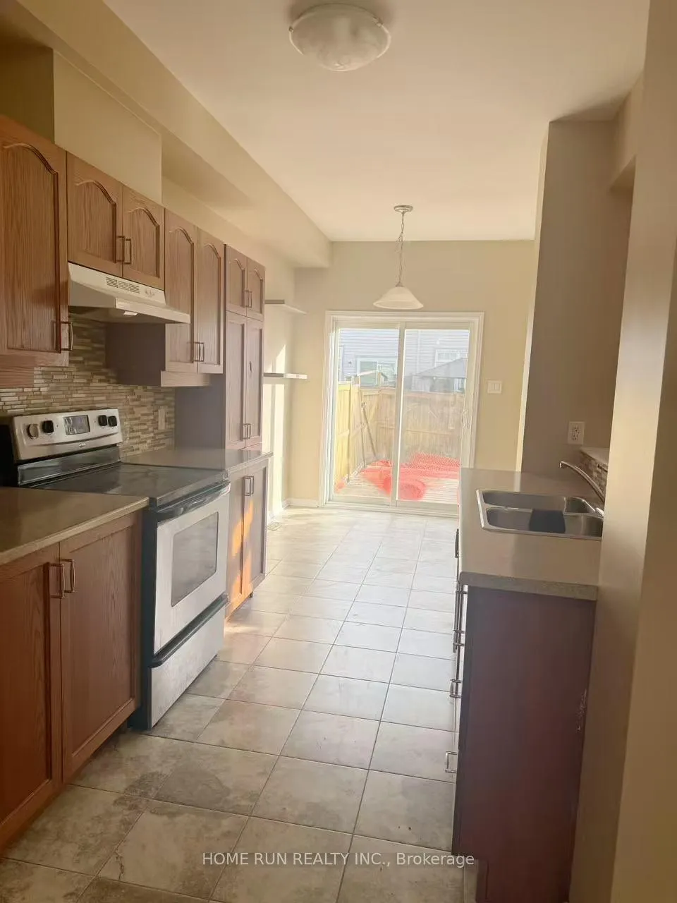 Photo 6 of 212 Losino Crescent, Ottawa, Kanata - Emerald Meadows/Trailwest — HOMEH