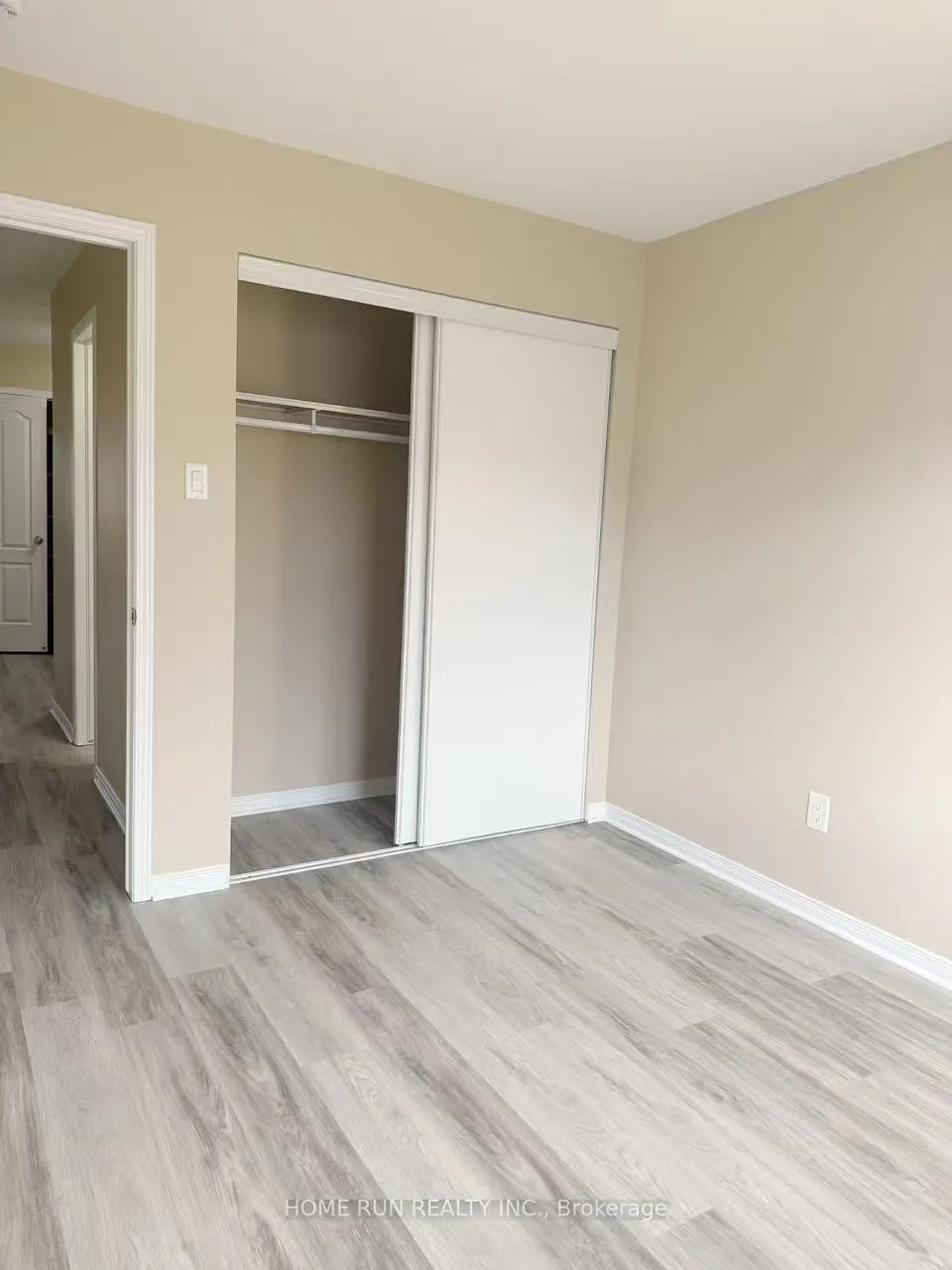 Photo 16 of 212 Losino Crescent, Ottawa, Kanata - Emerald Meadows/Trailwest — HOMEH