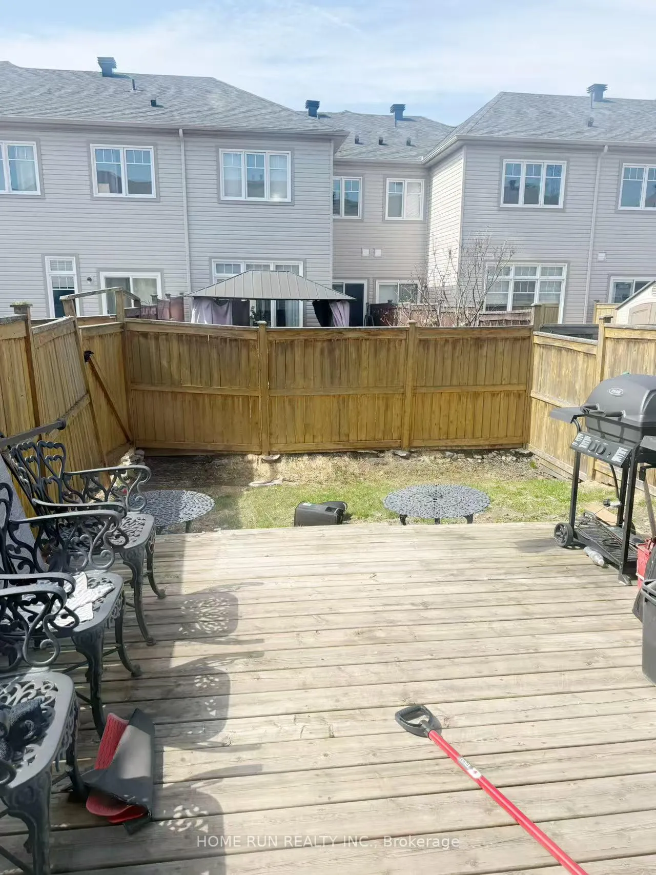 Photo 22 of 212 Losino Crescent, Ottawa, Kanata - Emerald Meadows/Trailwest — HOMEH