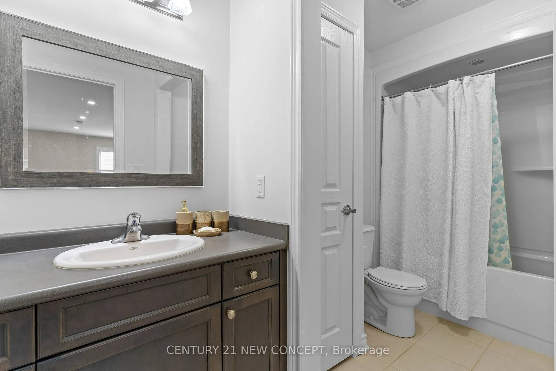 Photo 24 of 7684 Green Vista Gate, Niagara Falls, Oldfield — HOMEH