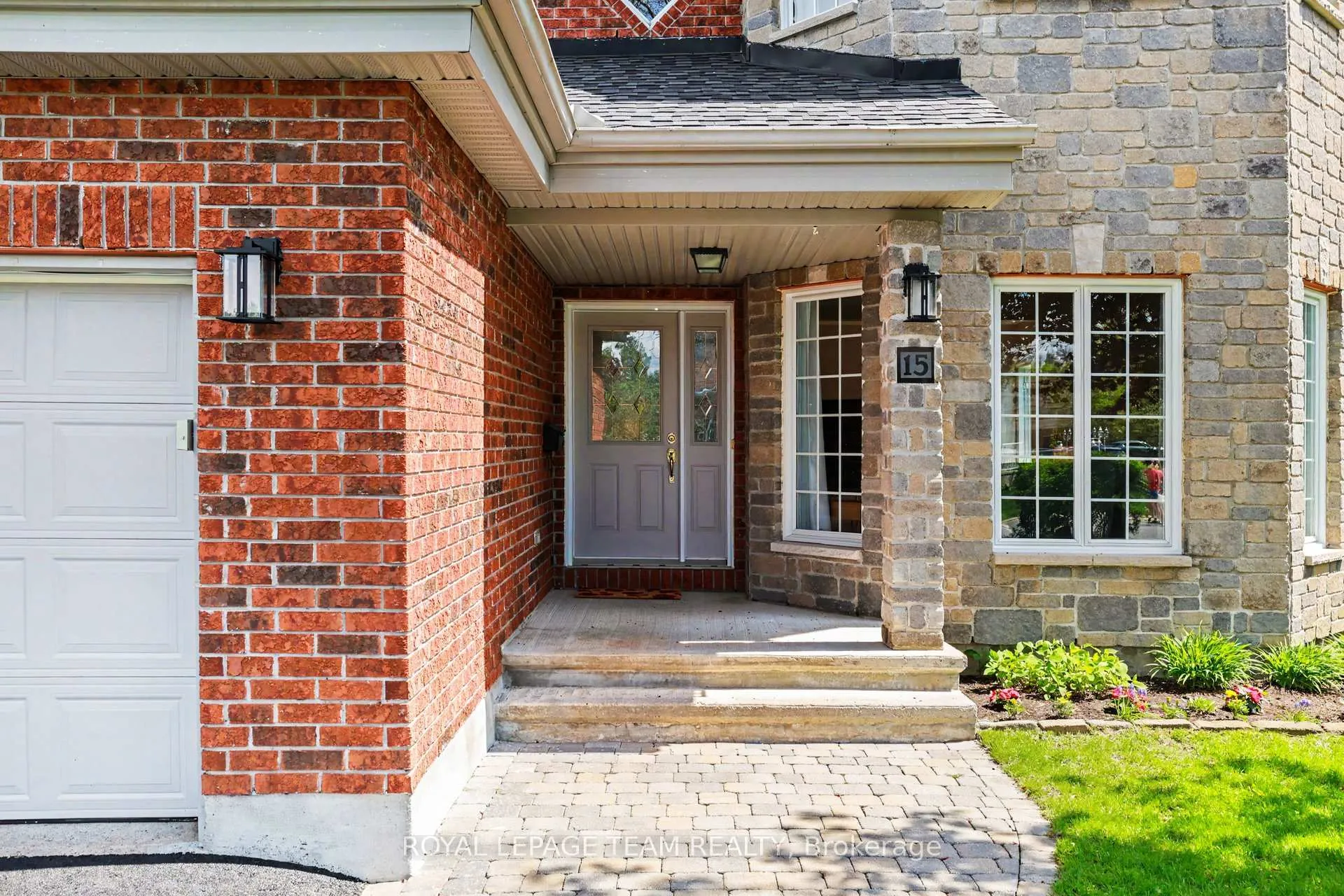 Photo 3 of 15 Ladybirds Crescent, Ottawa, Stittsville (North) — HOMEH