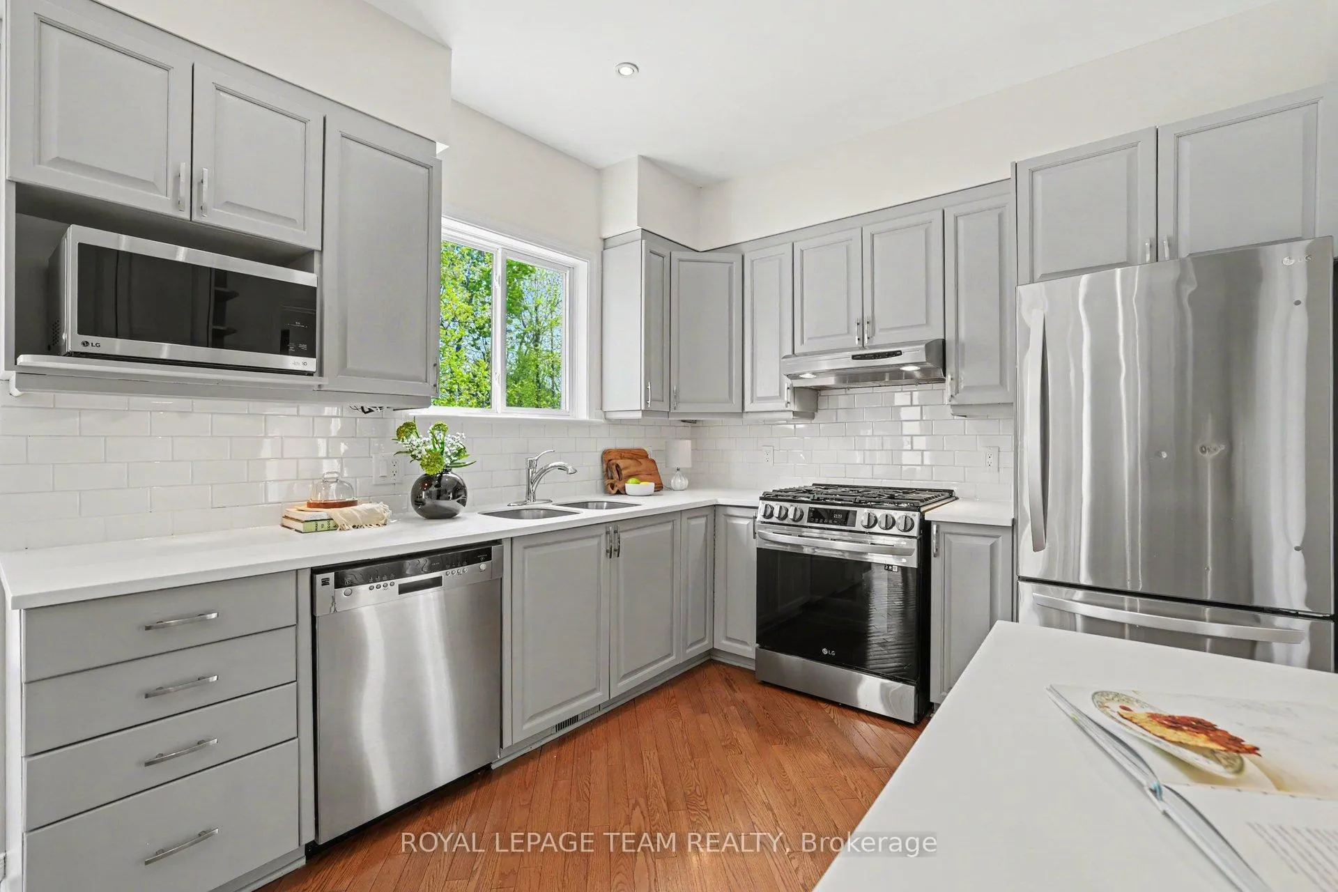 Photo 12 of 15 Ladybirds Crescent, Ottawa, Stittsville (North) — HOMEH