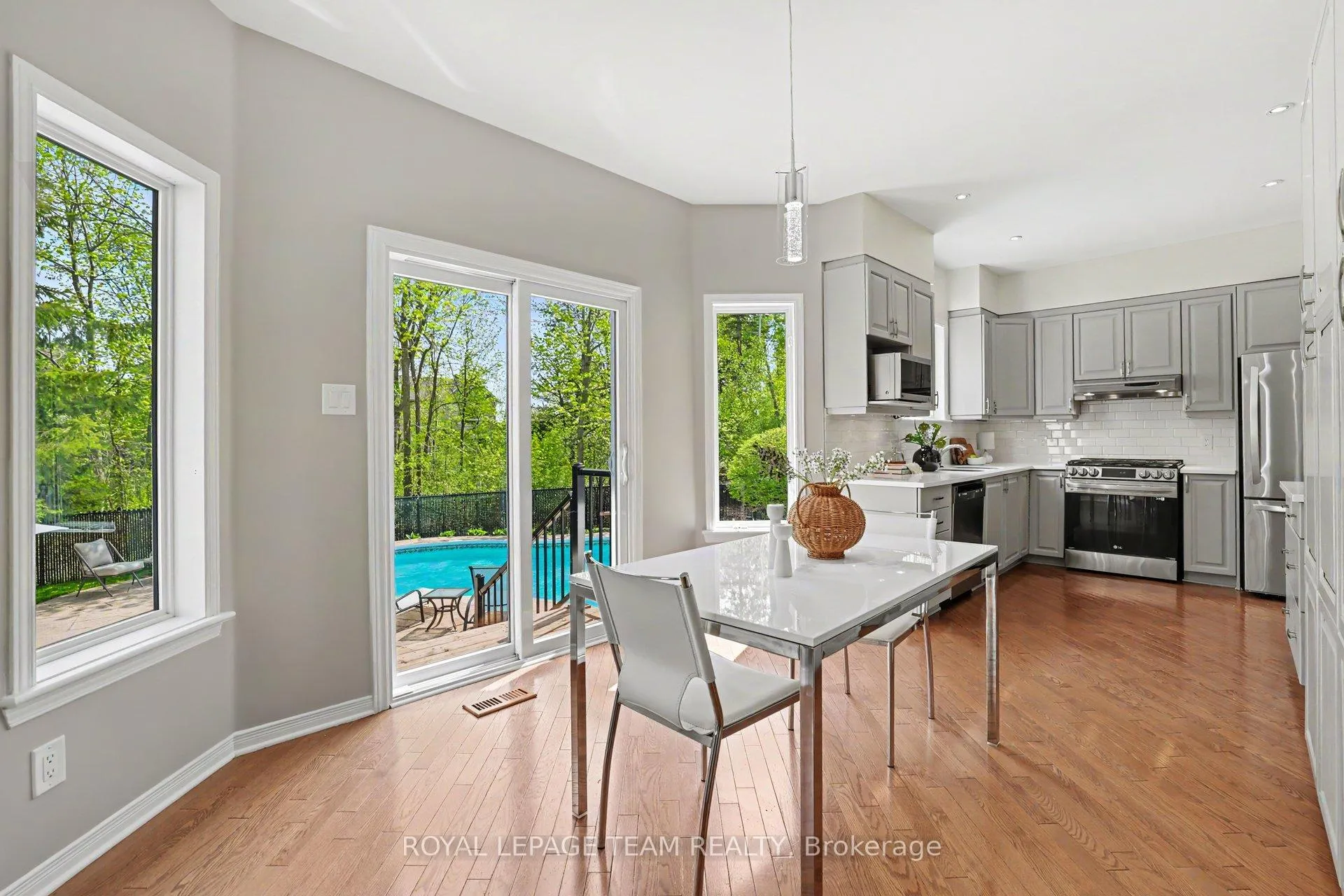 Photo 17 of 15 Ladybirds Crescent, Ottawa, Stittsville (North) — HOMEH