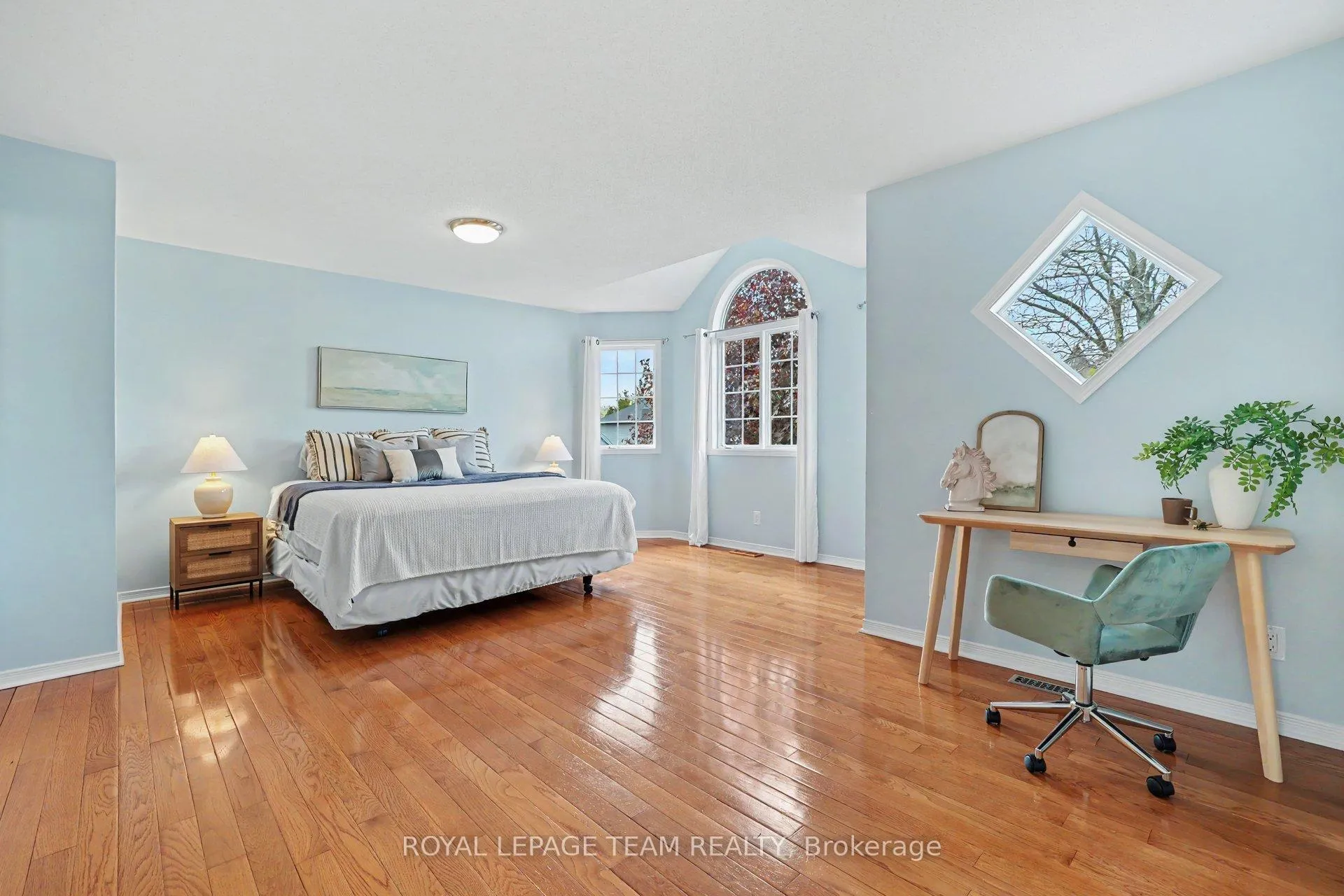 Photo 23 of 15 Ladybirds Crescent, Ottawa, Stittsville (North) — HOMEH