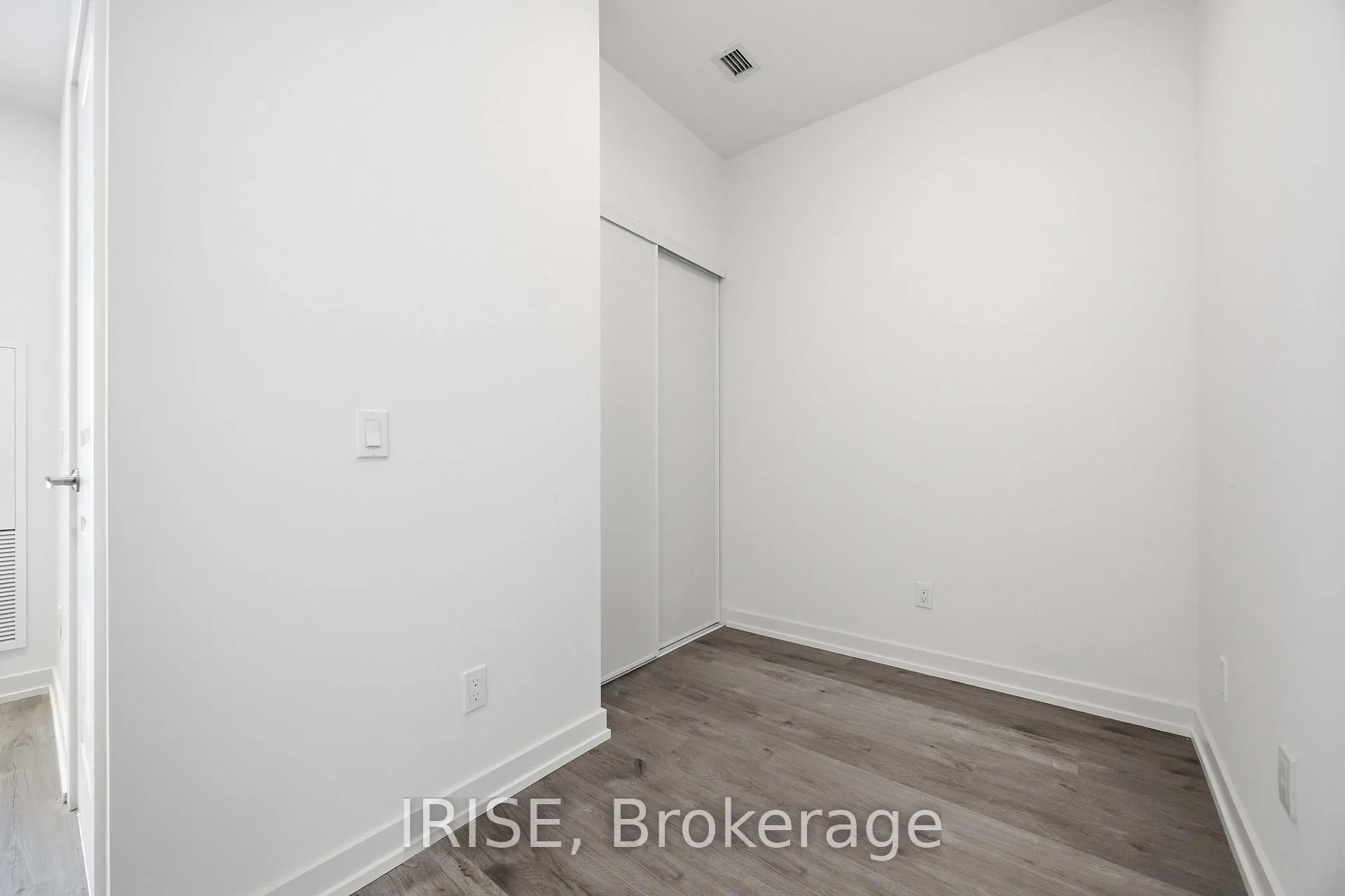 Photo 9 of Unit 307, 1010 Dundas Street E, Whitby, Pringle Creek — HOMEH