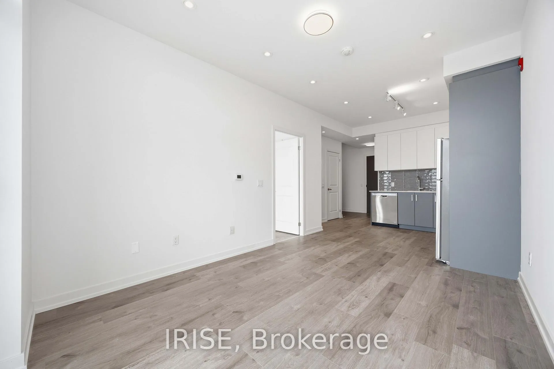 Photo 17 of Unit 307, 1010 Dundas Street E, Whitby, Pringle Creek — HOMEH