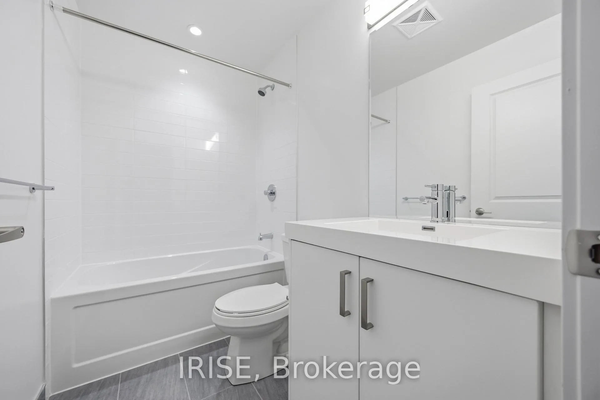 Photo 23 of Unit 307, 1010 Dundas Street E, Whitby, Pringle Creek — HOMEH