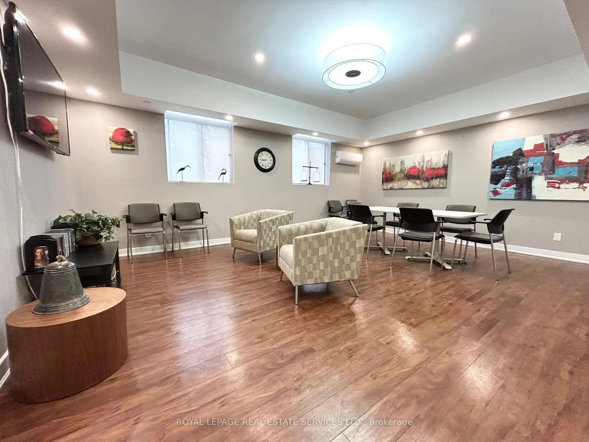 Photo 12 of Unit 102, 16 Cedarwoods Crescent, Kitchener — HOMEH
