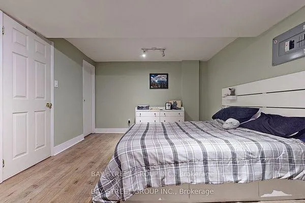 Photo 5 of 40 Henricks Road, Markham, Thornlea — HOMEH