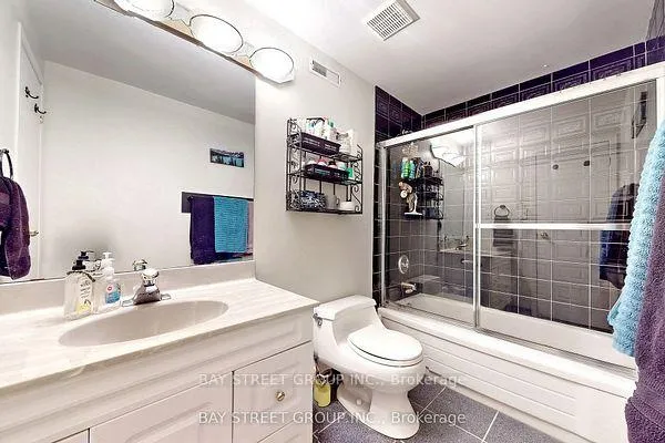 Photo 7 of 40 Henricks Road, Markham, Thornlea — HOMEH