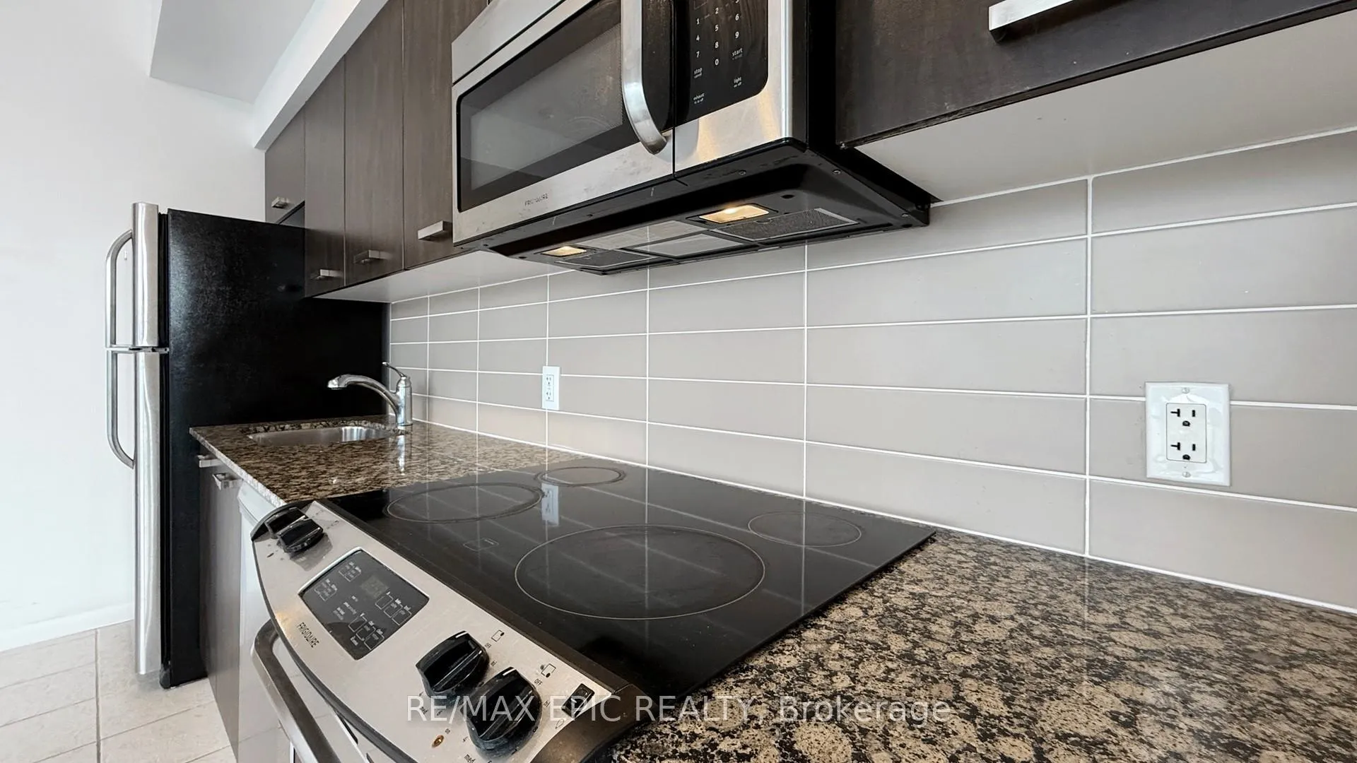 Photo 15 of Unit 3208, 832 Bay Street, Toronto, Bay Street Corridor — HOMEH