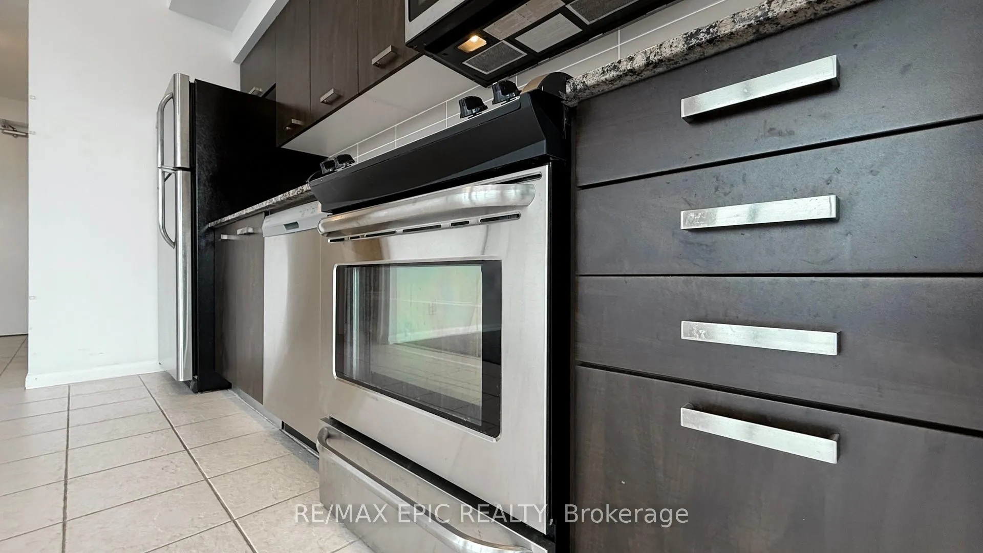Photo 16 of Unit 3208, 832 Bay Street, Toronto, Bay Street Corridor — HOMEH