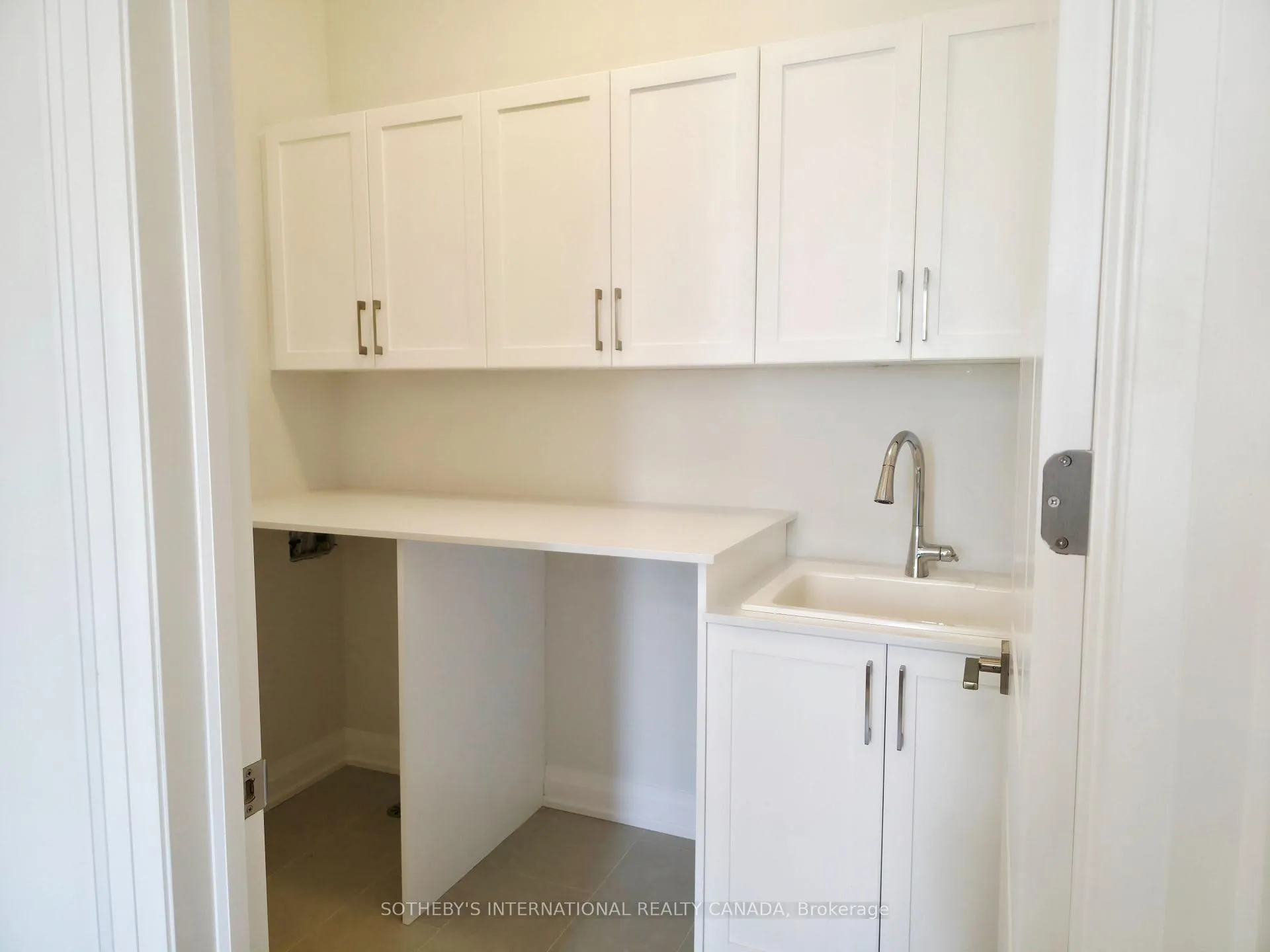 Photo 6 of 516 Markay Common, Burlington, Brant — HOMEH