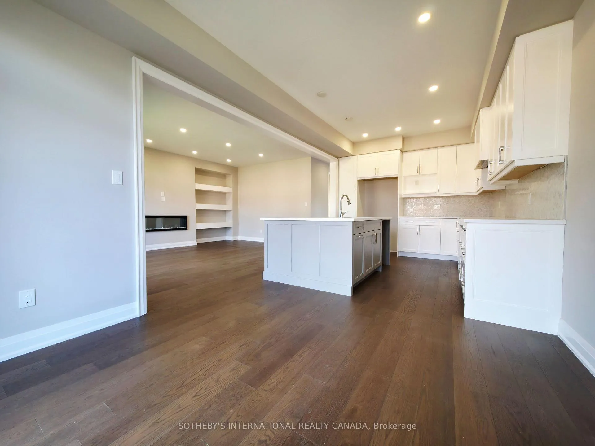 Photo 7 of 516 Markay Common, Burlington, Brant — HOMEH