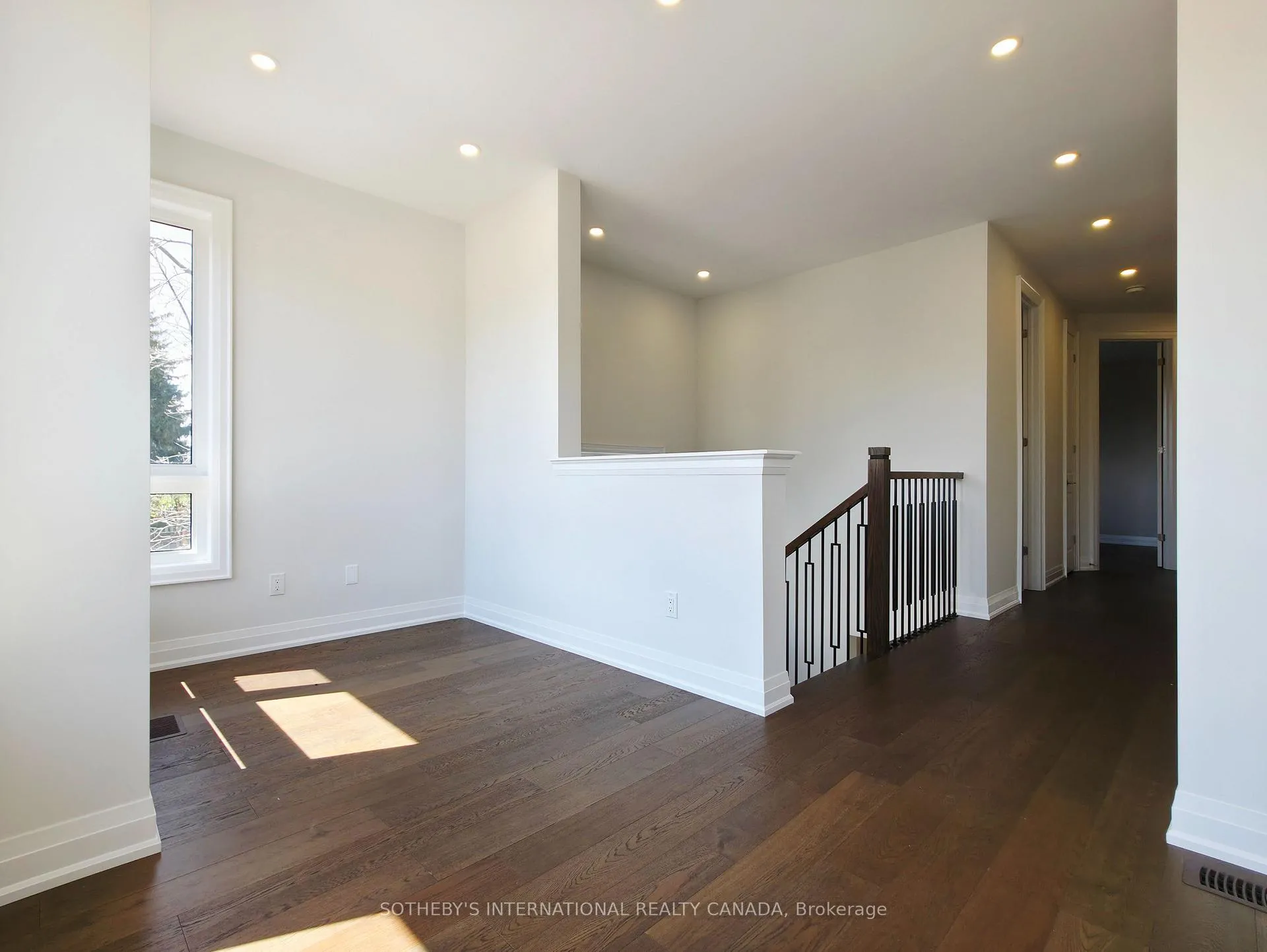 Photo 11 of 516 Markay Common, Burlington, Brant — HOMEH