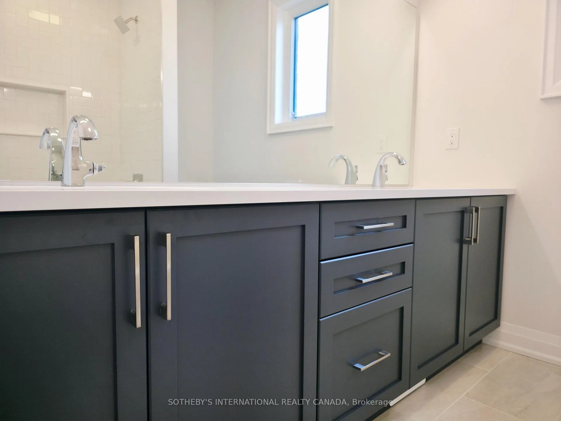 Photo 12 of 516 Markay Common, Burlington, Brant — HOMEH
