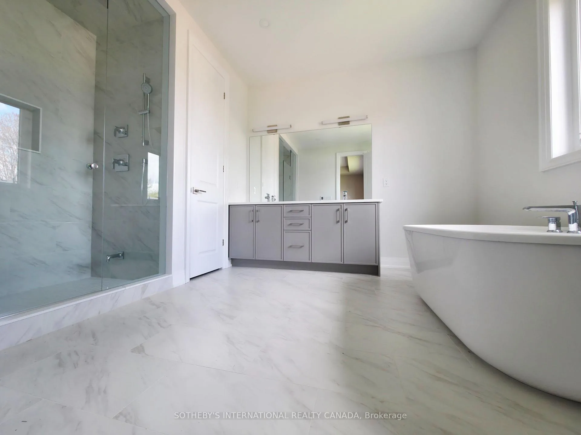 Photo 14 of 516 Markay Common, Burlington, Brant — HOMEH